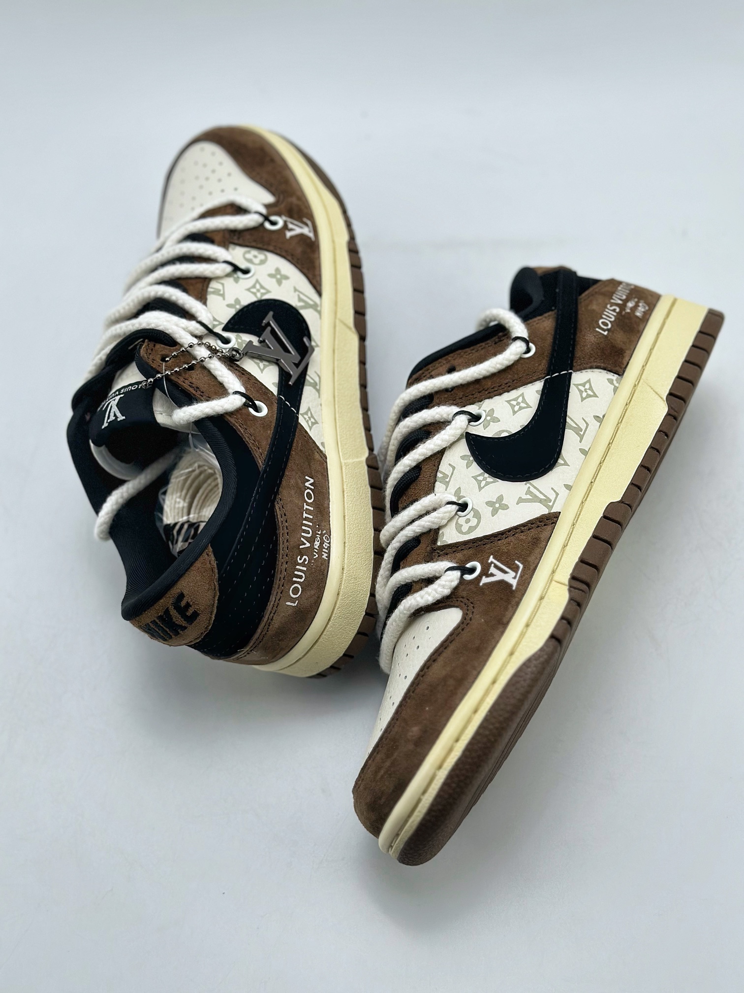 Nike Air Force 1 Low 07 x Louis Vuitton White/Brown 3