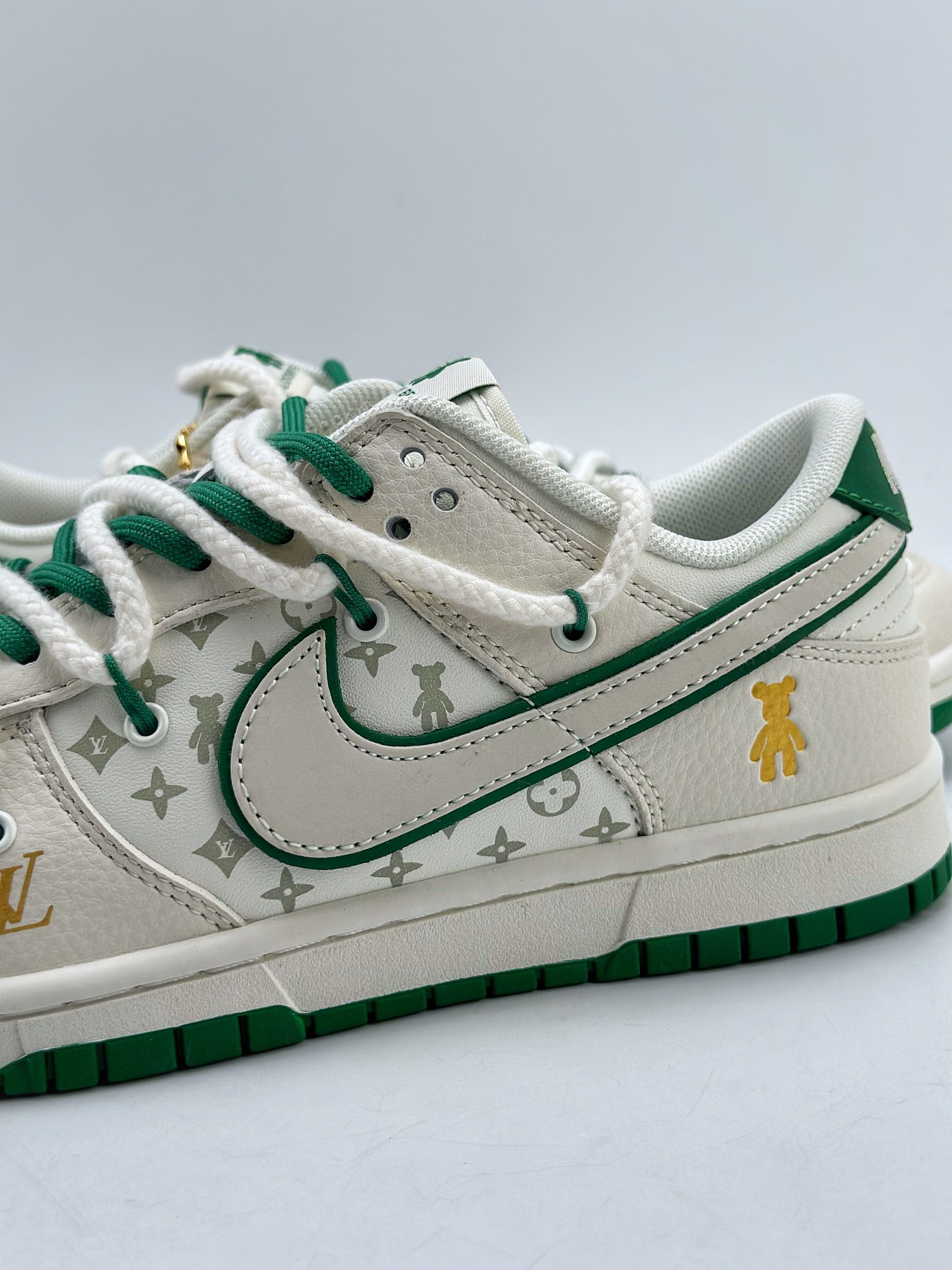 Nike SB Dunk Low x Louis Vuitton LV白绿 FC1688-170