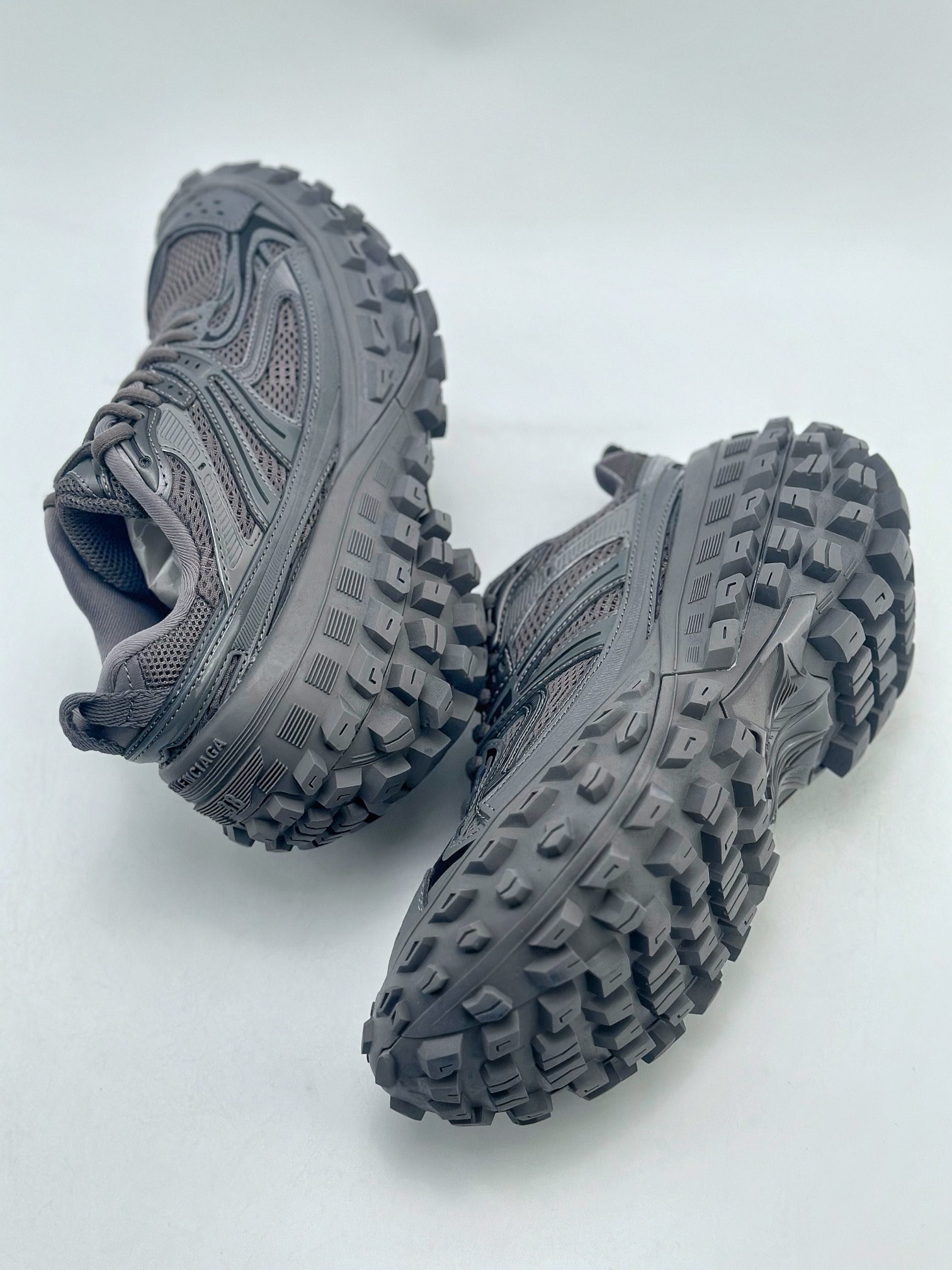 新货🚀#大 狂野外型堪称鞋界战车,法国奢侈品牌-巴黎世家BALENCIAGA Defender Rubber Platform 3