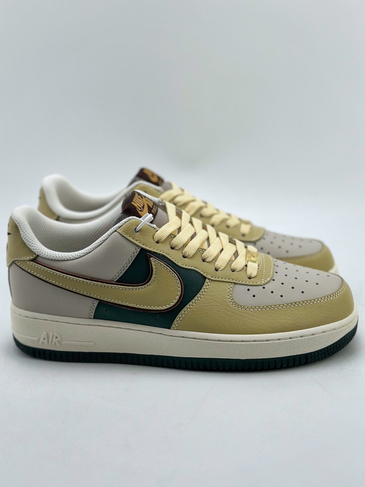 Nike Air Force 1 Low '07 Dark Green Grey 4