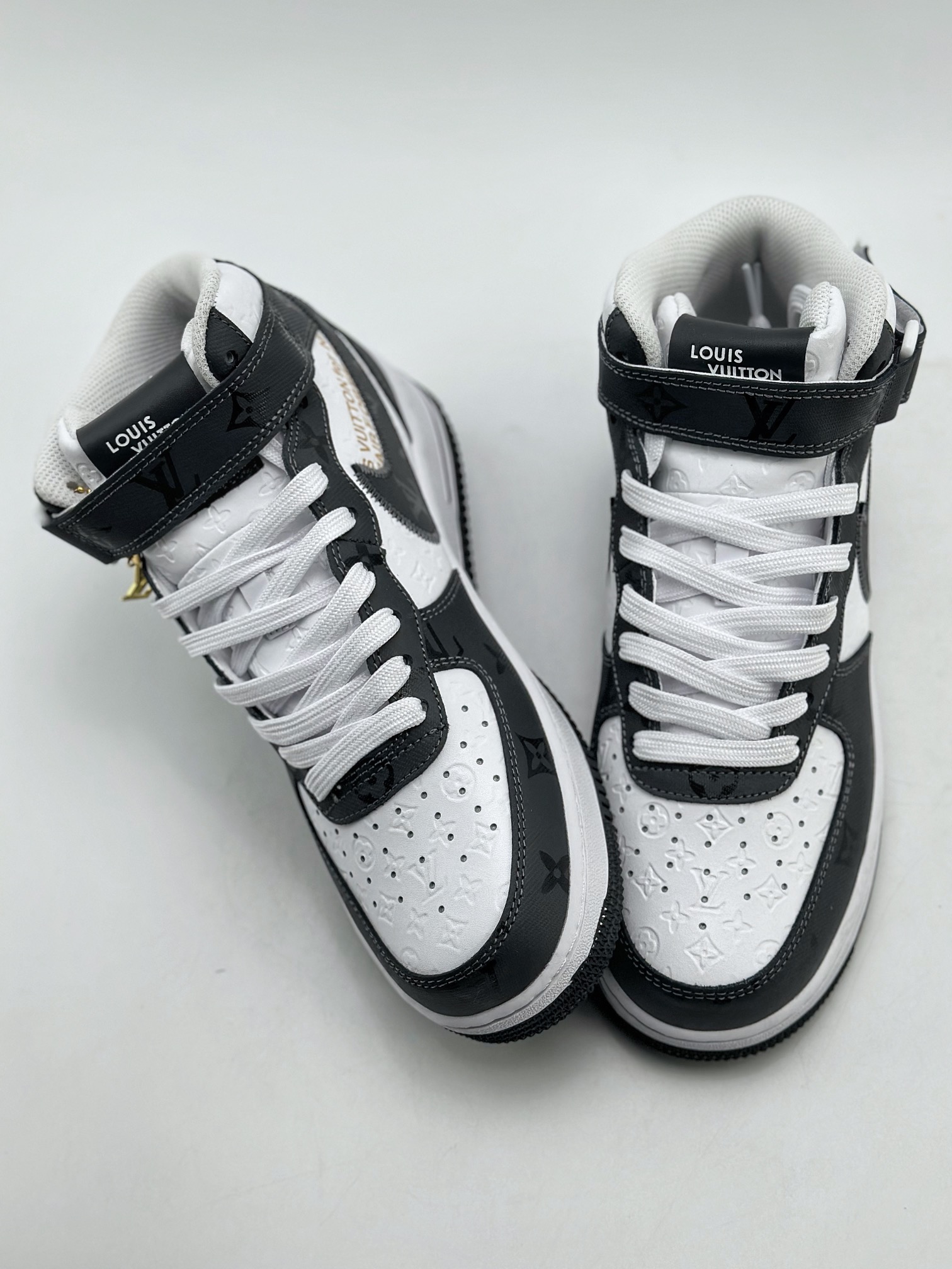 Nike Air Force 1 Mid 07 x Louis Vuitton LV白深灰 2