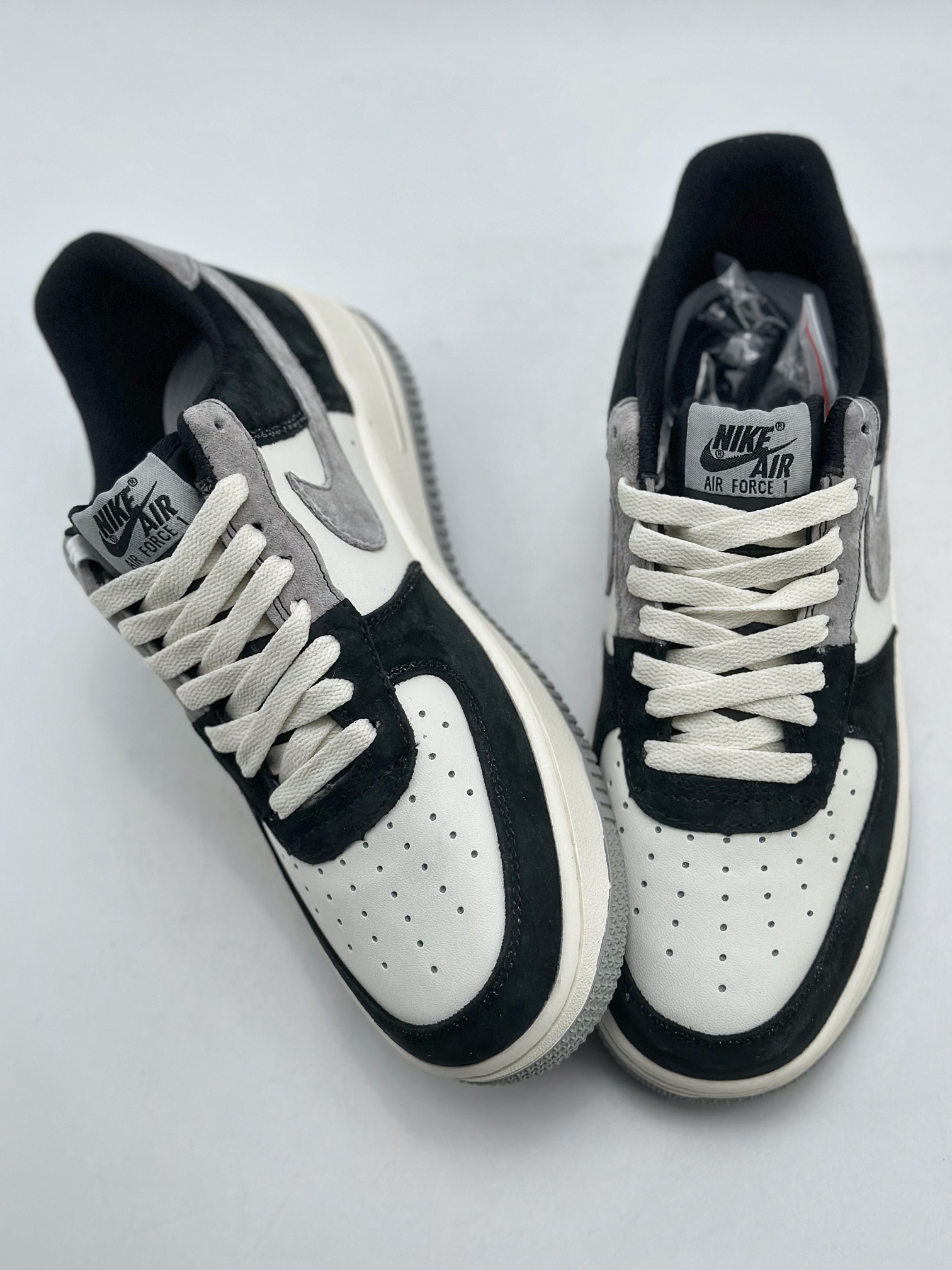 Nike Air Force 1 Low 07 黑白灰 2