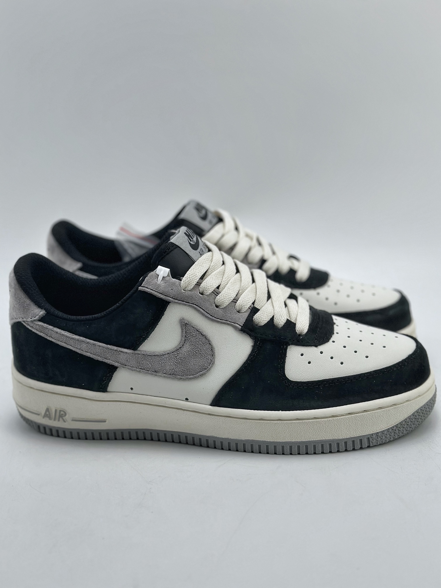 Nike Air Force 1 Low 07 黑白灰 4