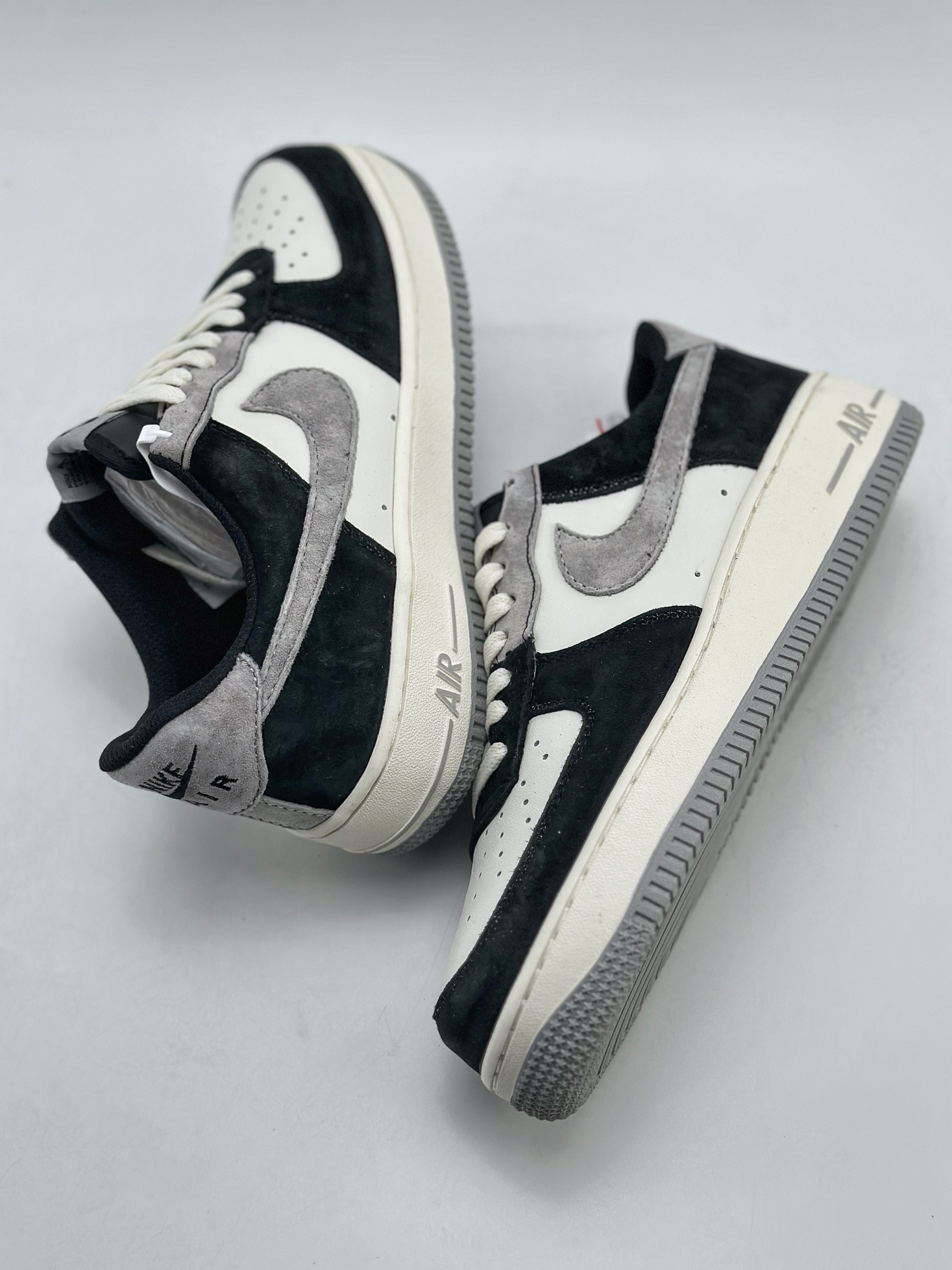 Nike Air Force 1 Low 07 黑白灰 3