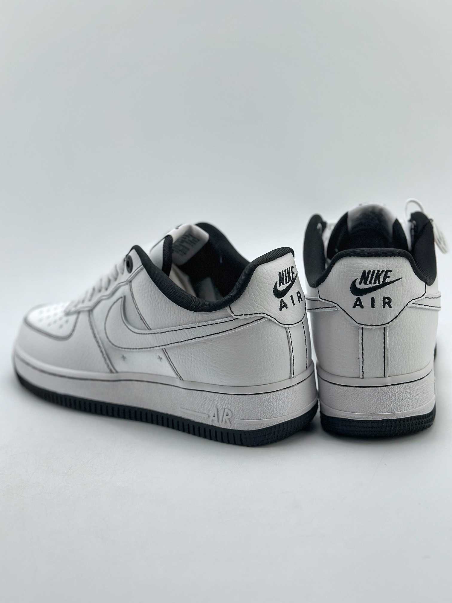 Nike Air Force 1 Low 07 黑白缝线 丝绸 5