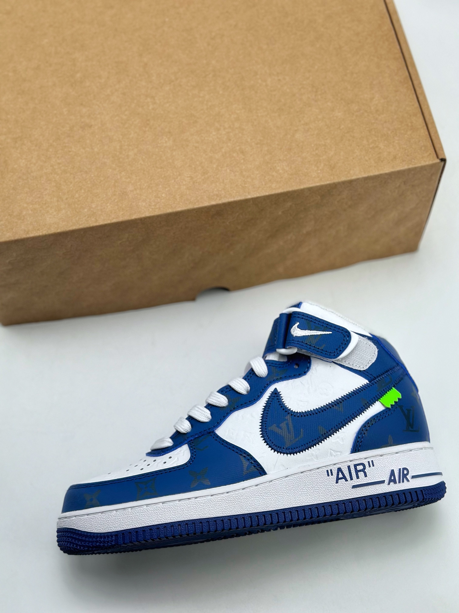 Nike Air Force 1 Mid 07 x Louis Vuitton 白蓝 7