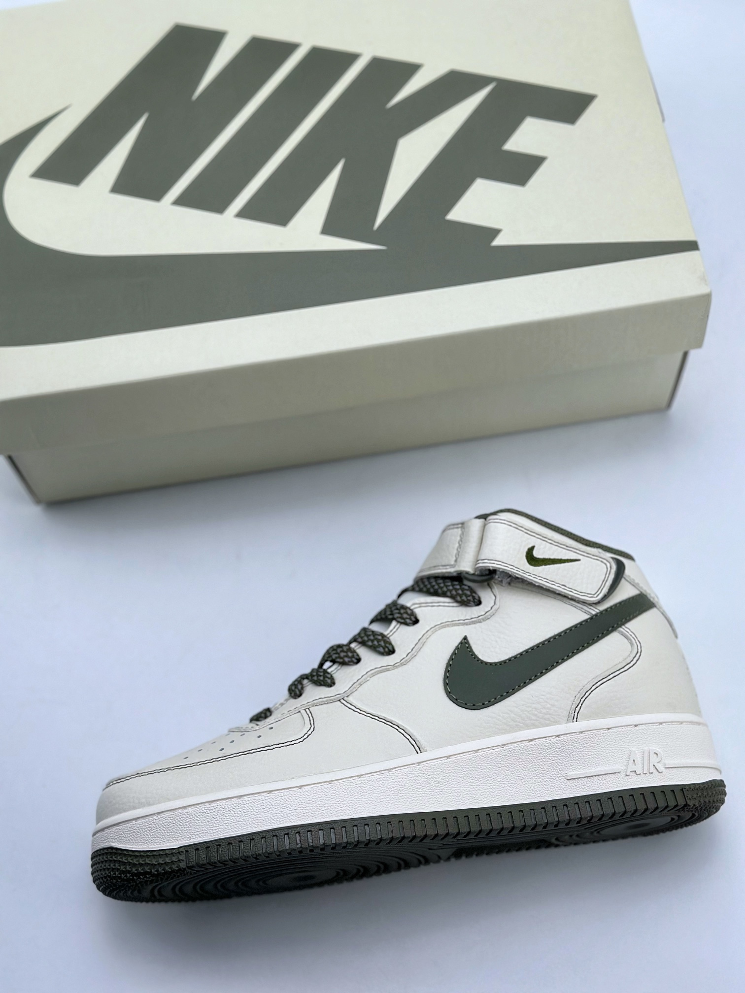 Nike Air Force 1 Mid 07 白绿满天星 7
