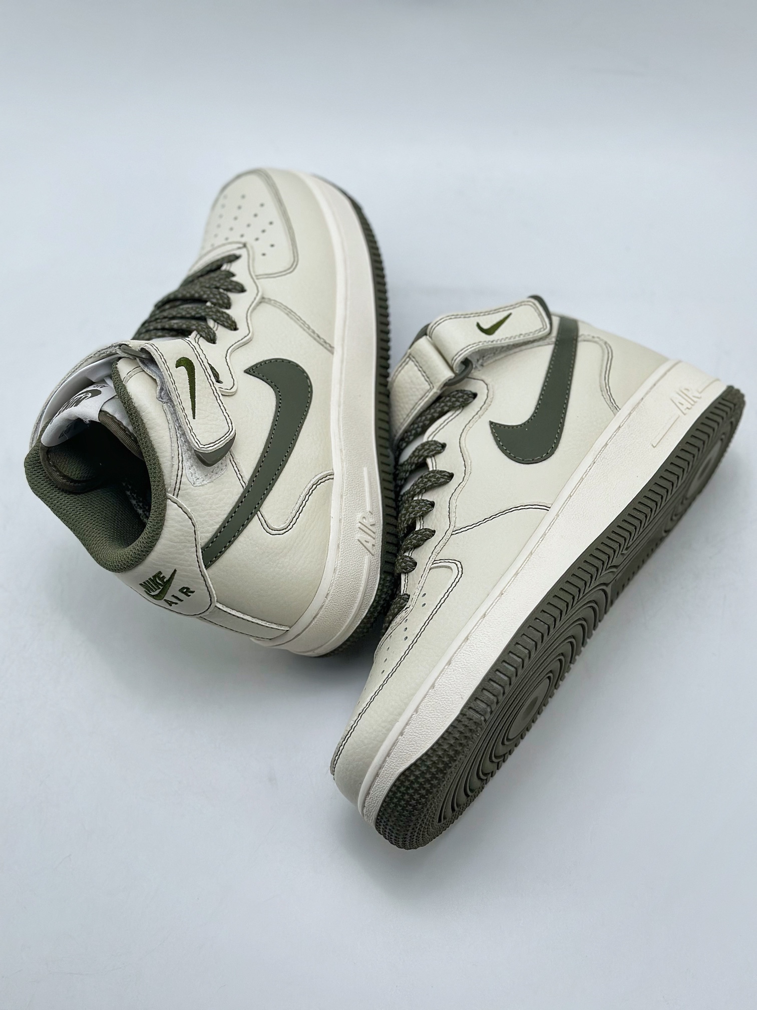 Nike Air Force 1 Mid 07 白绿满天星 3