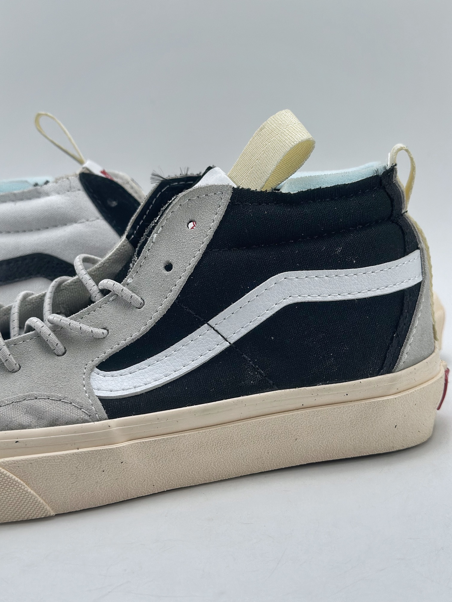 180 A.B.C x Vans Sk8-Hi EXT 范斯联名高帮板鞋熊猫黑白鸳鸯鞋男女休闲鞋 VN000BW6BZW