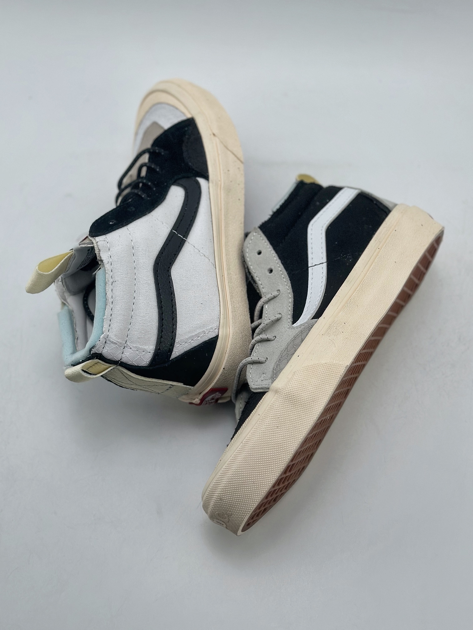 180 A.B.C x Vans Sk8-Hi EXT 范斯联名高帮板鞋熊猫黑白鸳鸯鞋男女休闲鞋 VN000BW6BZW