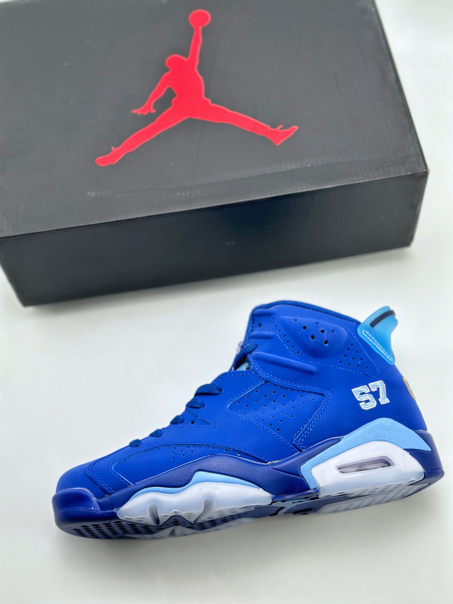 290 Air Jordan 6 Retro ”SIX” CHAMPIONSHIPS 蓝