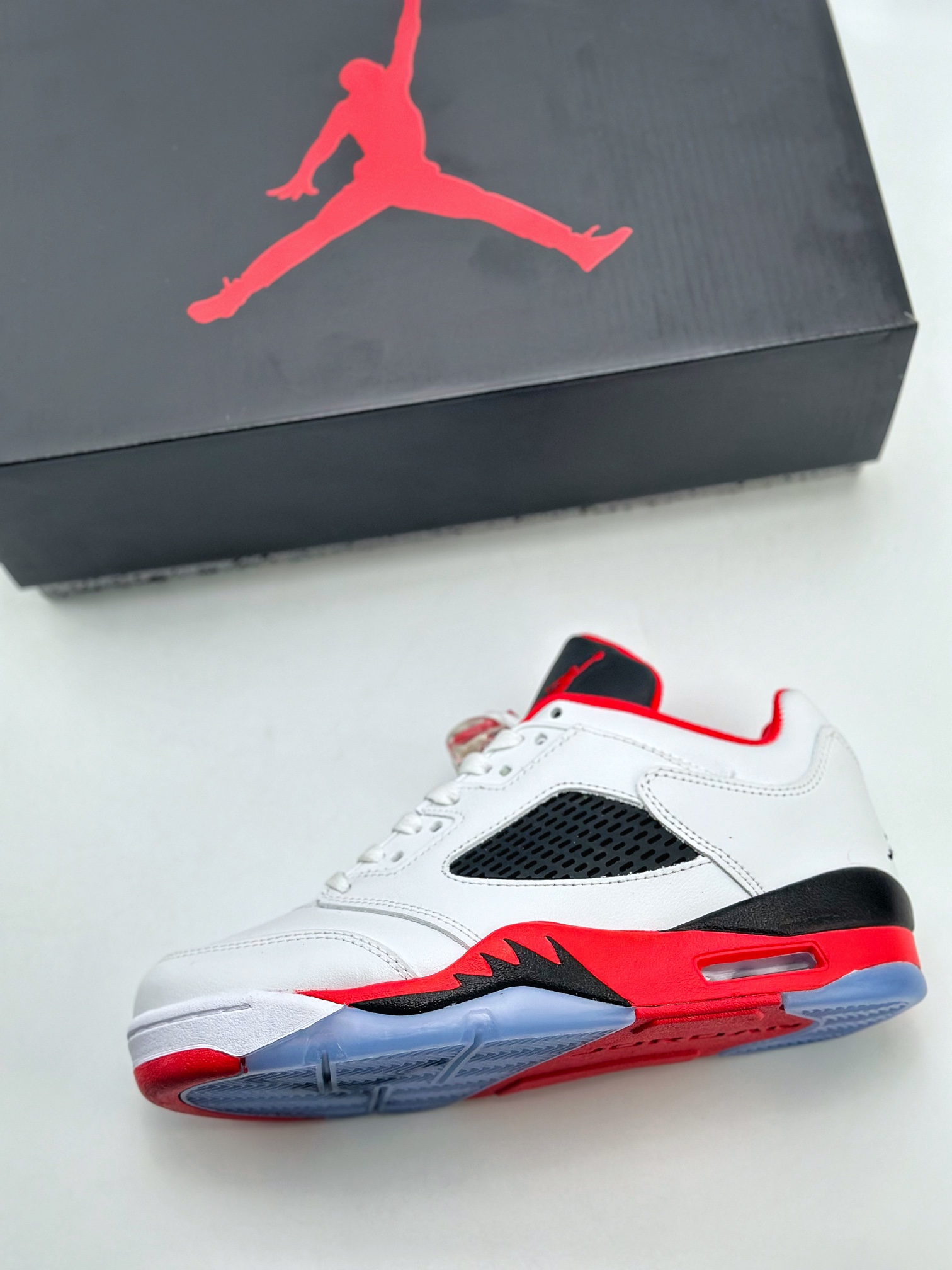 200 Air Jordan 5 Retro Low fire red 流川枫 白红 819171-101