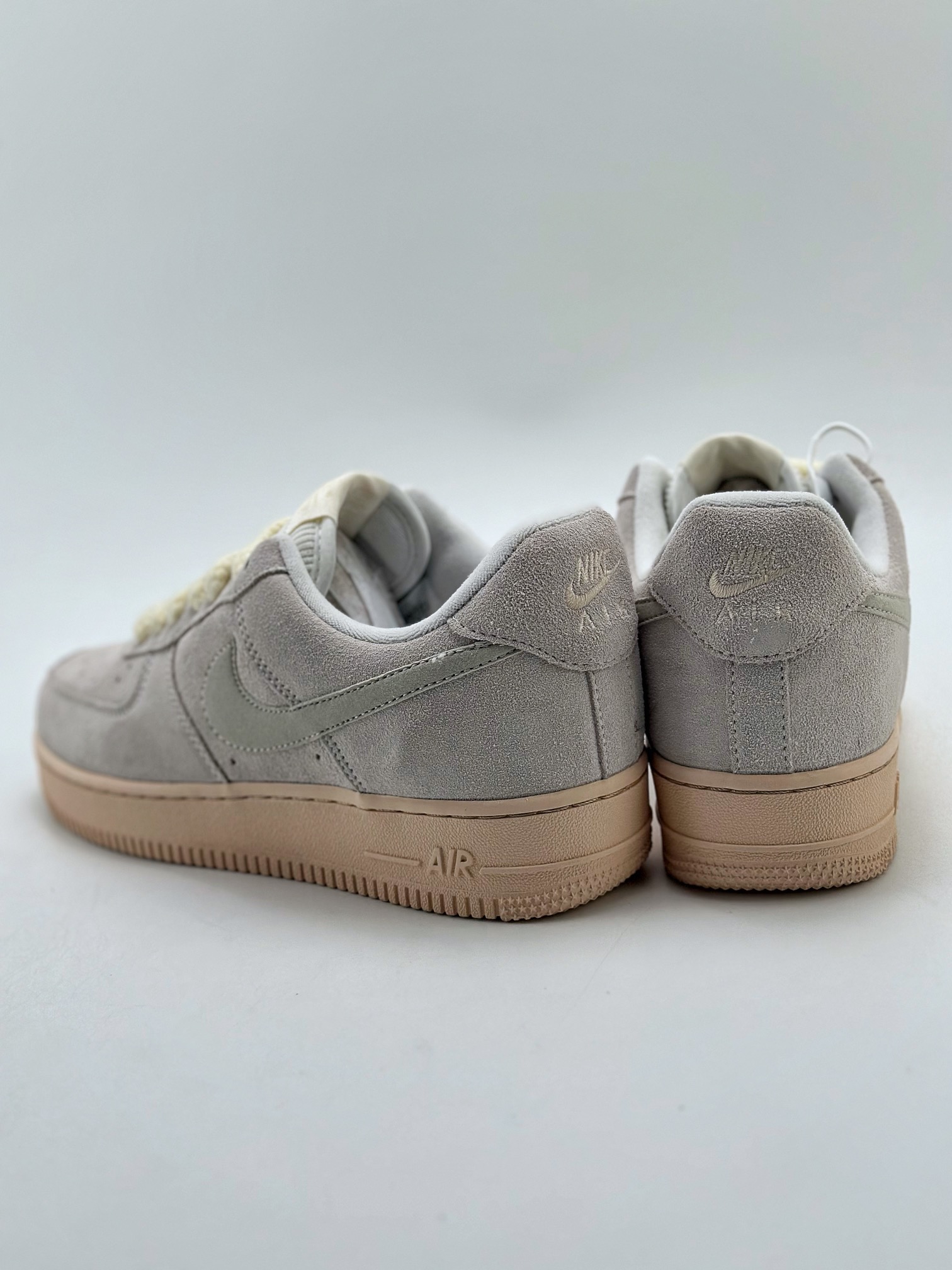 NikeAirForce1Low07麻绳藕粉原楦头原纸板打造纯正低帮空军版型专注外贸渠道全掌内置蜂窝气垫