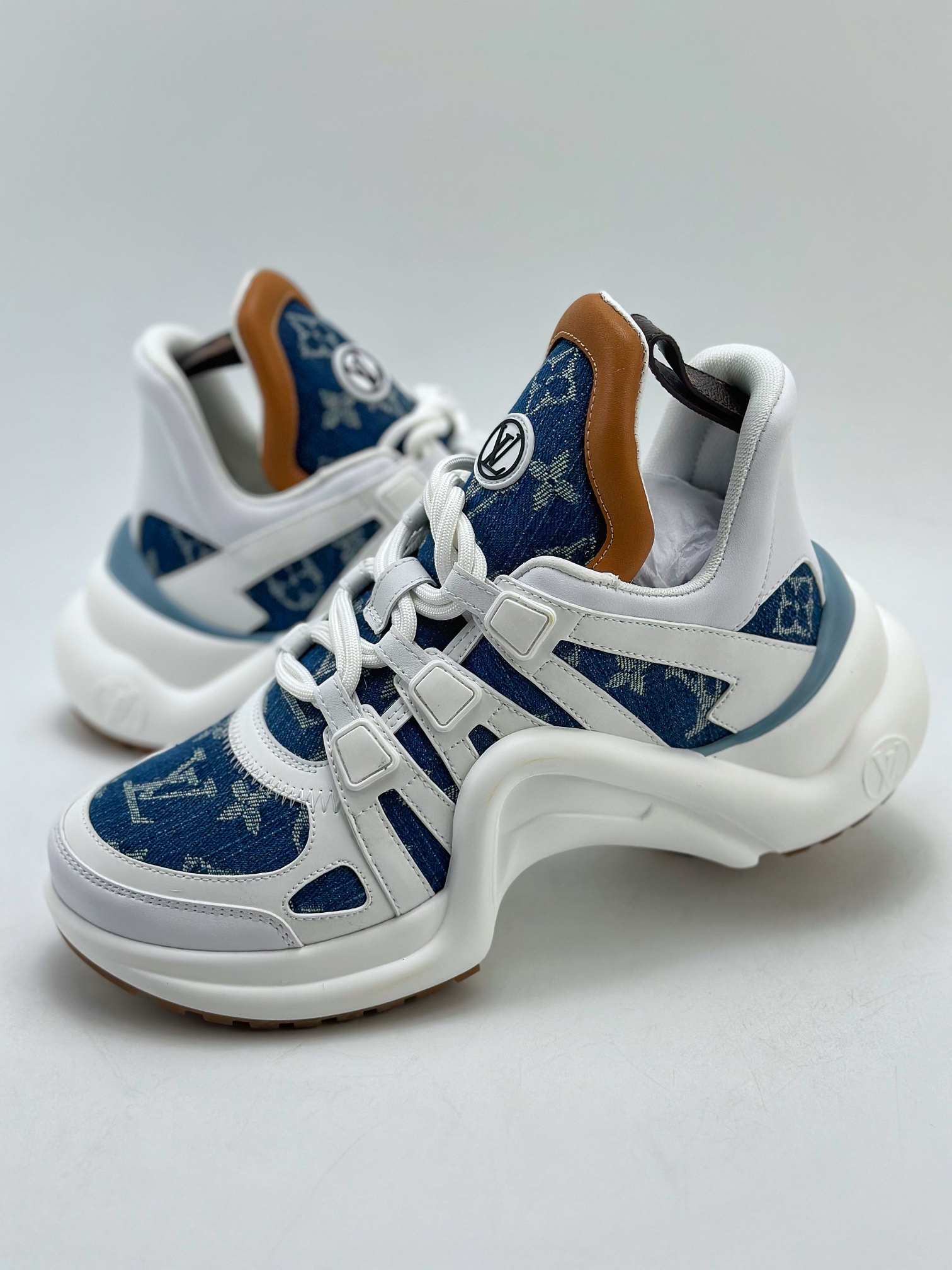 550 Louis Vuitton Archlight Sneakers LV Archlight 老爹鞋