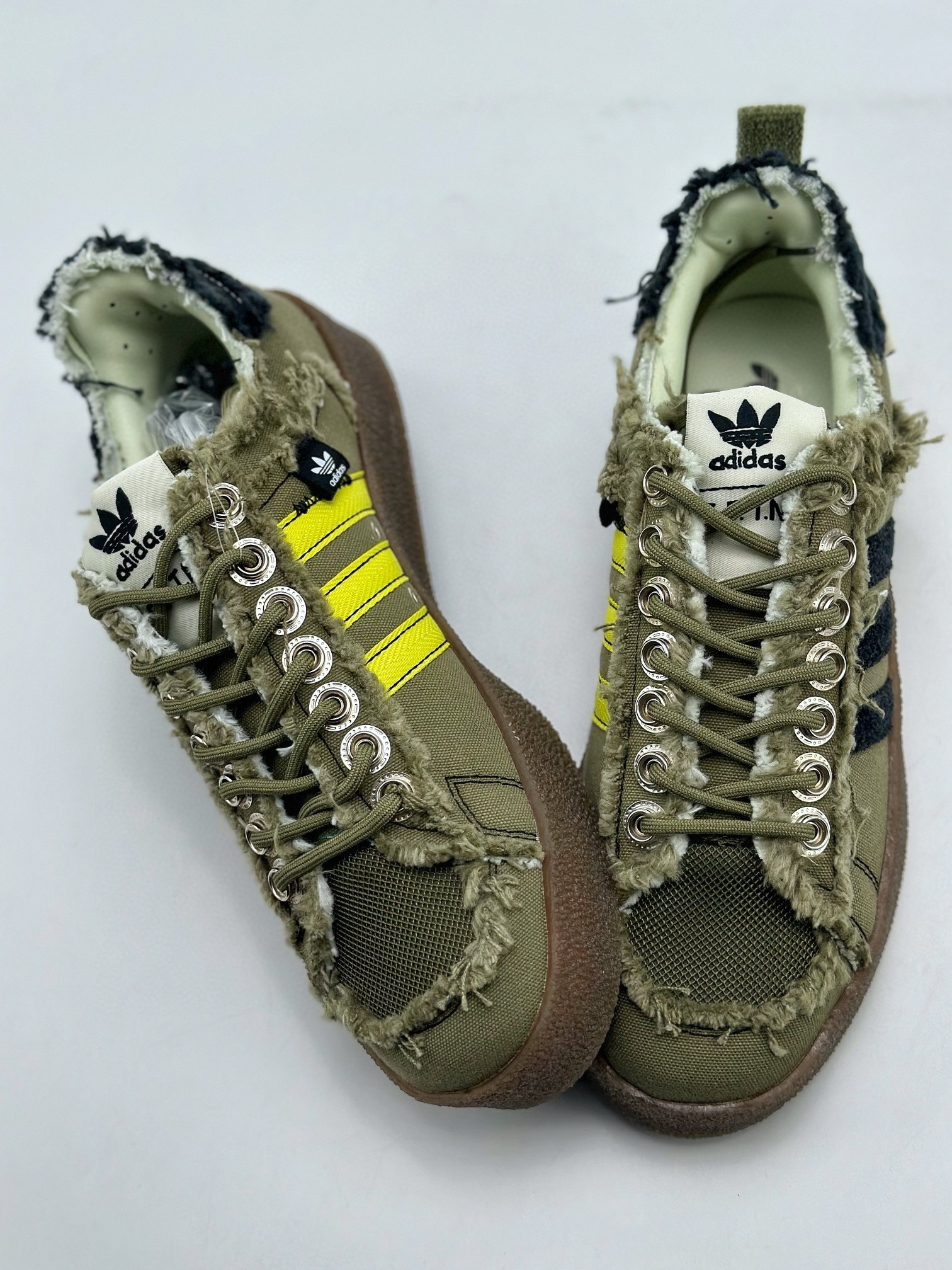 160 Adidas adidas Campus 80S x SONG FOR THE MUTE 最新联名复古破坏工艺帆布 ID4792