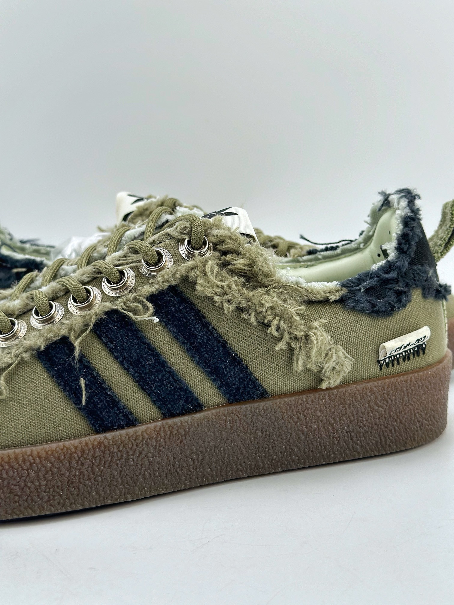 160 Adidas adidas Campus 80S x SONG FOR THE MUTE 最新联名复古破坏工艺帆布 ID4792