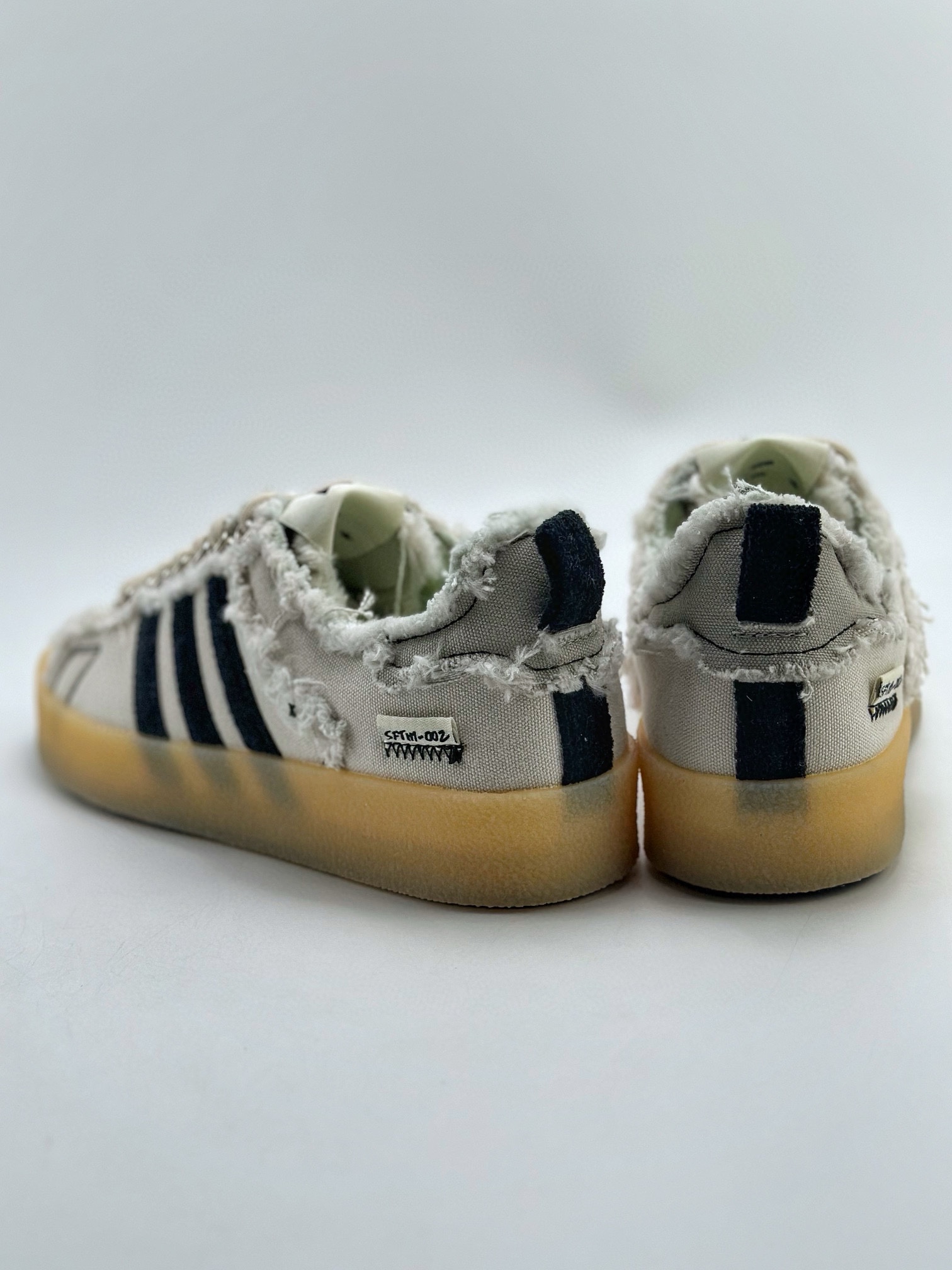 160 Adidas adidas Campus 80S x SONG FOR THE MUTE ID4818TL