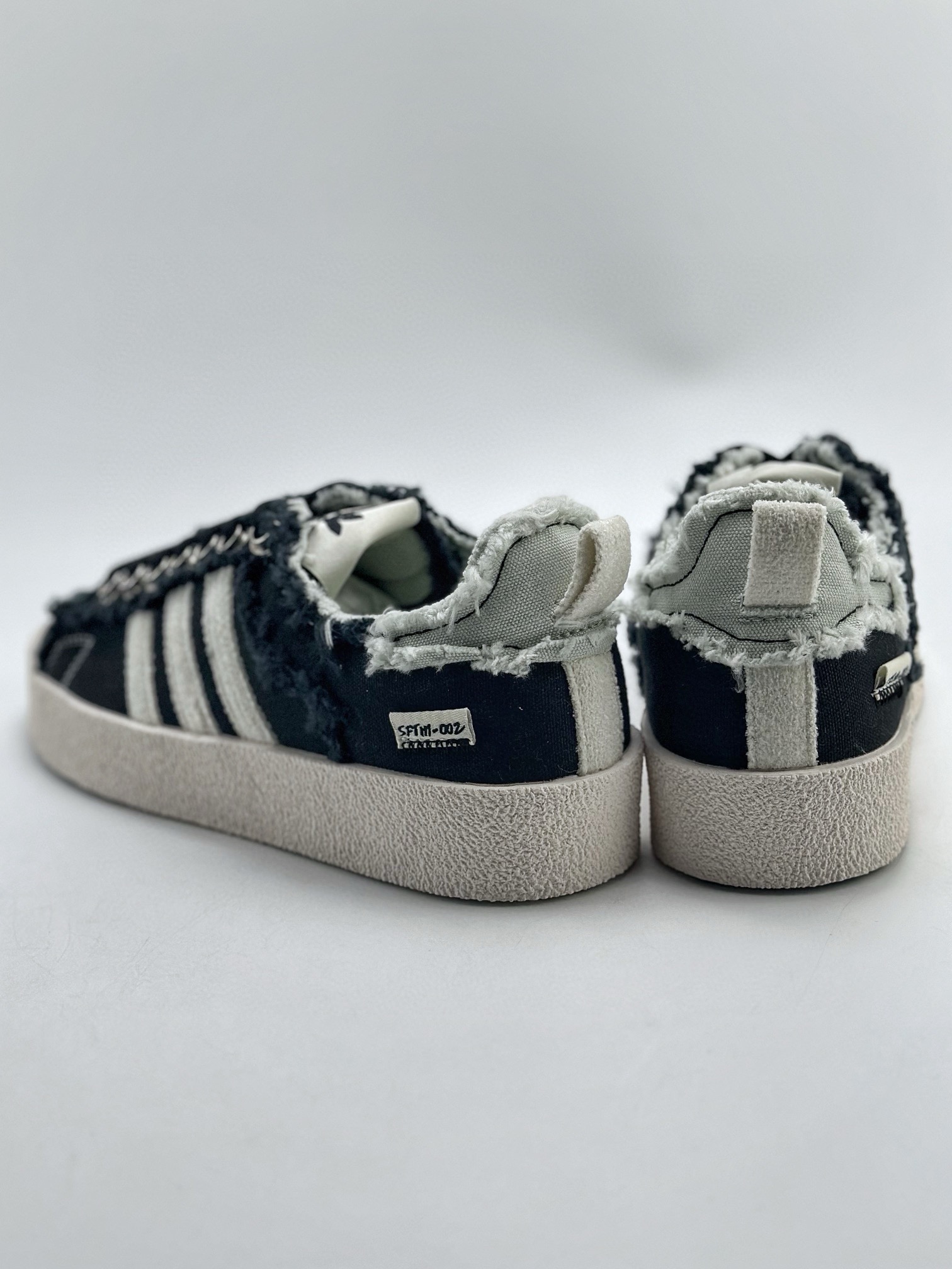 160 Adidas adidas Campus 80S x SONG FOR THE MUTE 最新联名复古破坏工艺帆布鞋 ID4791