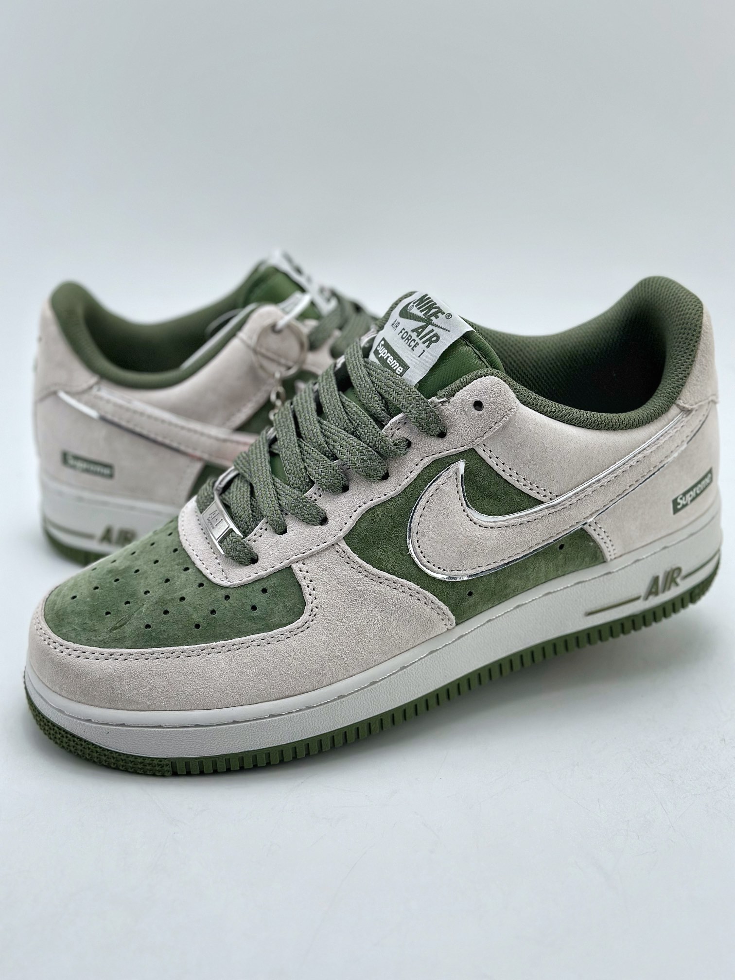 NikeAirForce1Low07xSupreme灰绿原楦头原纸板打造纯正低帮空军版型专注外贸渠道全掌