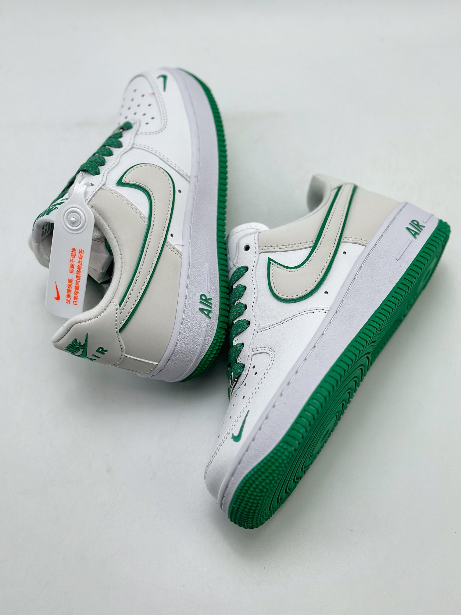 NikeAirForce1Low07白绿原楦头原纸板打造纯正低帮空军版型专注外贸渠道全掌内置蜂窝气垫原盒