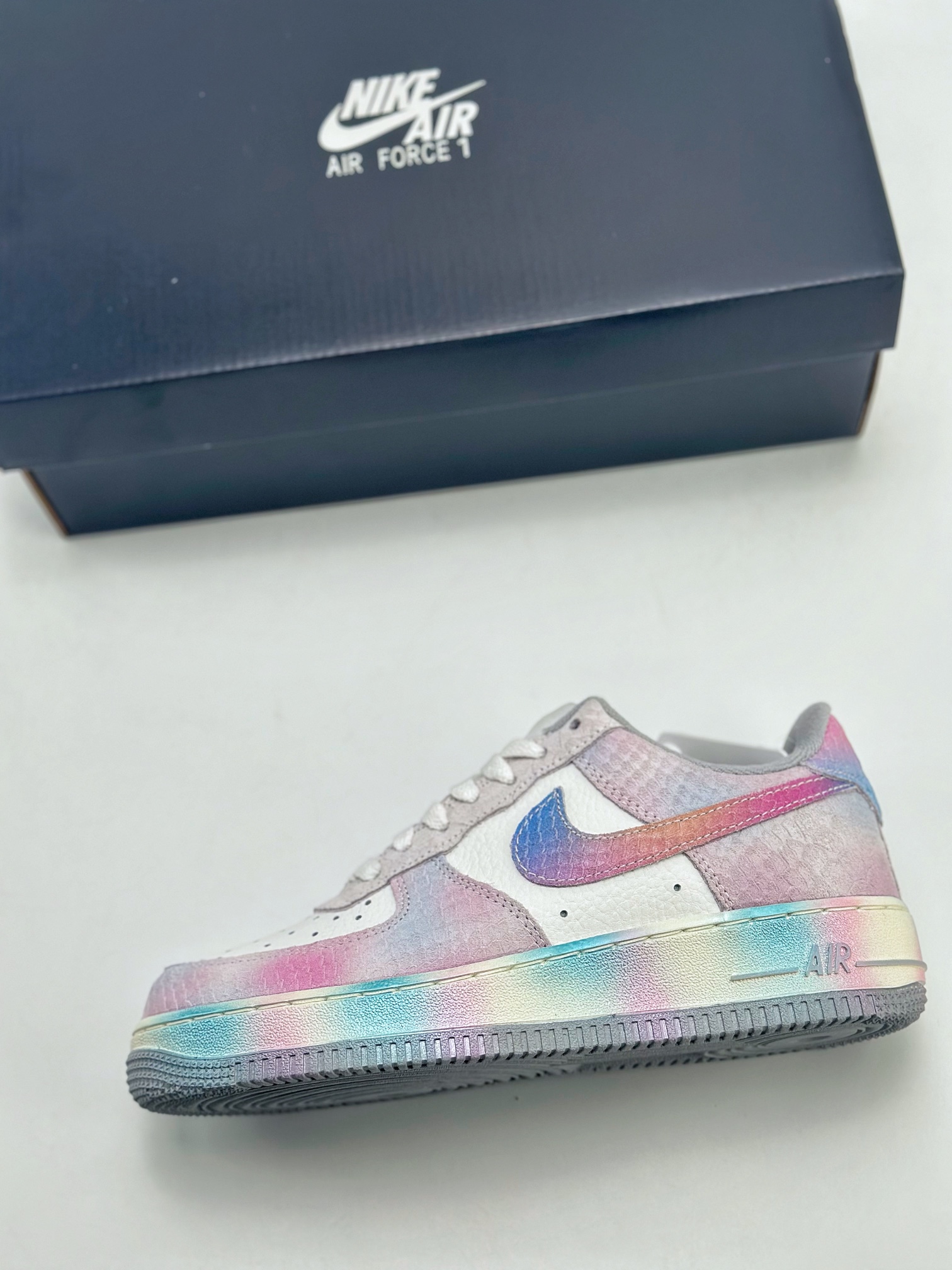 NikeAirForce1Low07灵龙棉花糖国风粉蓝紫原楦头原纸板打造纯正低帮空军版型专注外贸渠道全掌