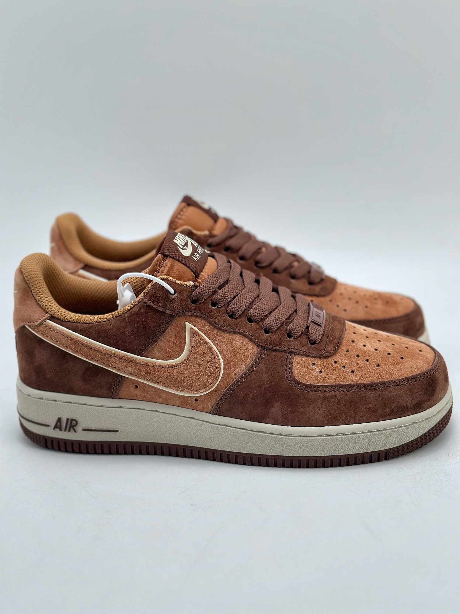 NikeAirForce1Low07路飞棕红原楦头原纸板打造纯正低帮空军版型专注外贸渠道全掌内置蜂窝气垫