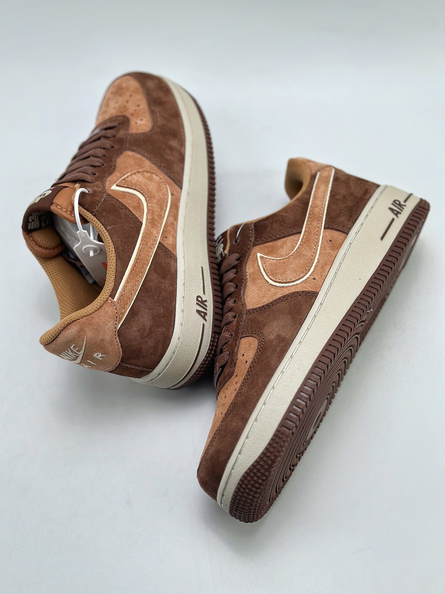 NikeAirForce1Low07路飞棕红原楦头原纸板打造纯正低帮空军版型专注外贸渠道全掌内置蜂窝气垫