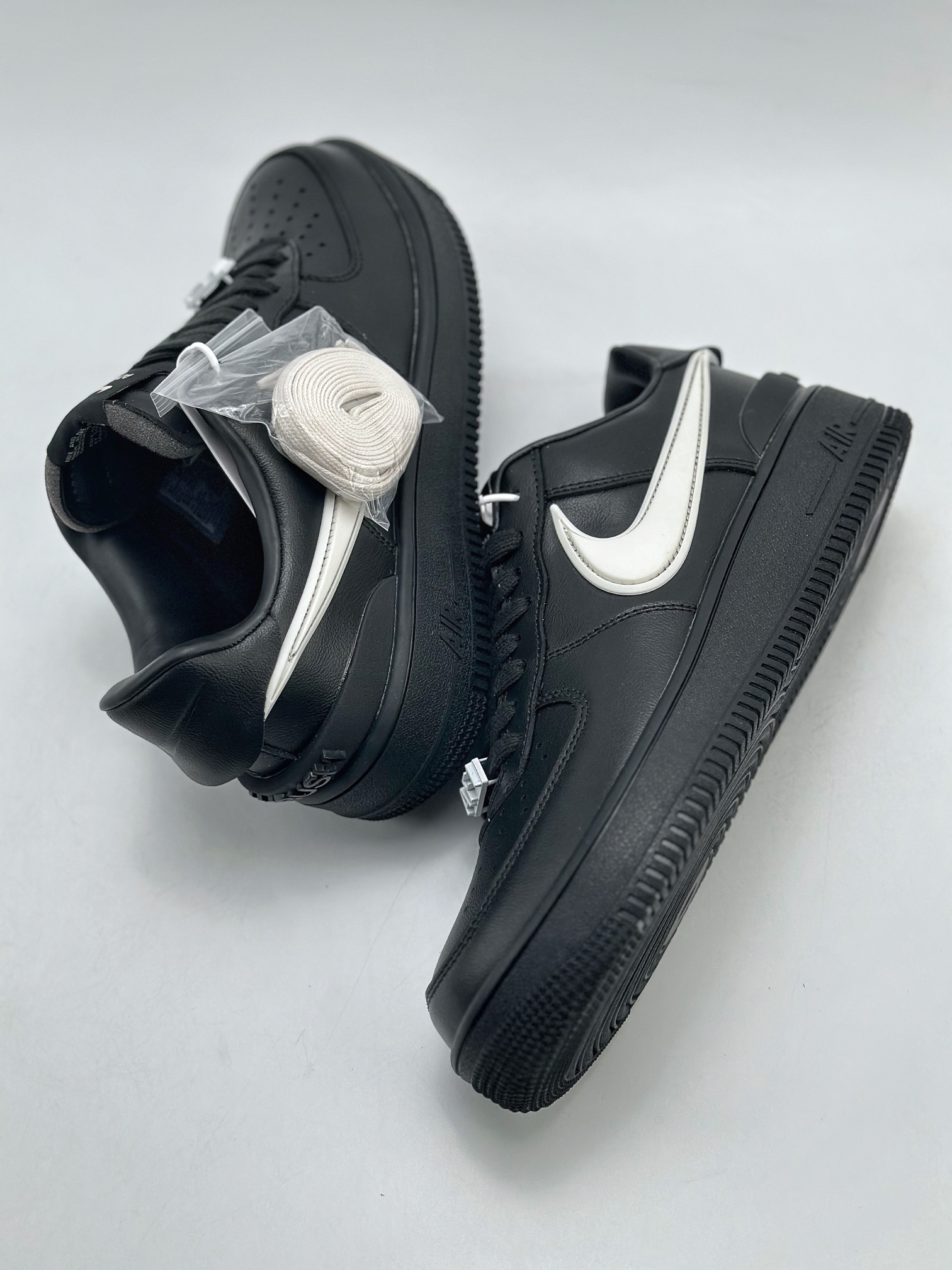 260 Nike Air Force 1 Low 07 x AMBUSH 联名大勾 DV3464-001