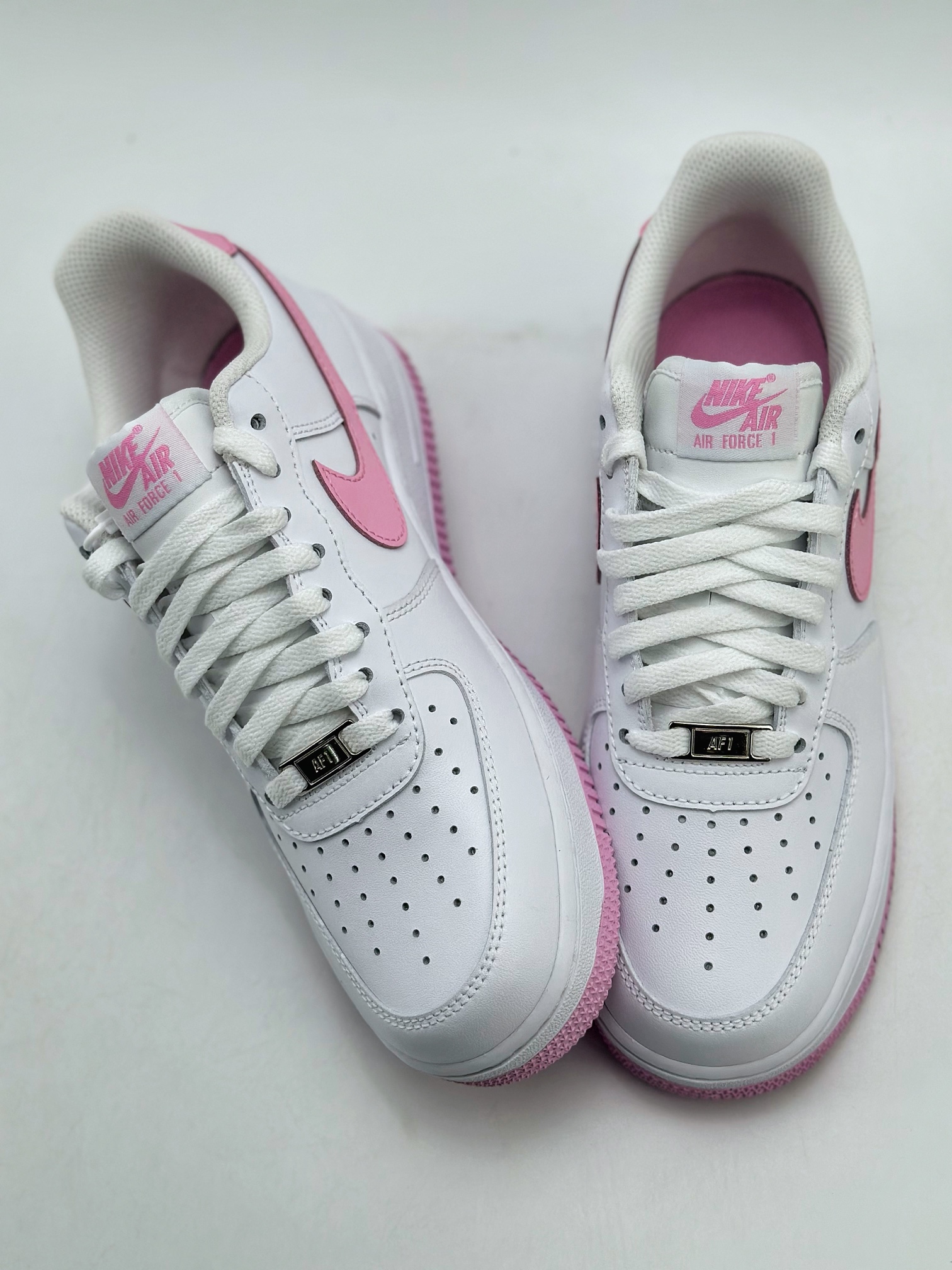 200 Nike Air Force 1 Low 07 白粉 FJ4146-101