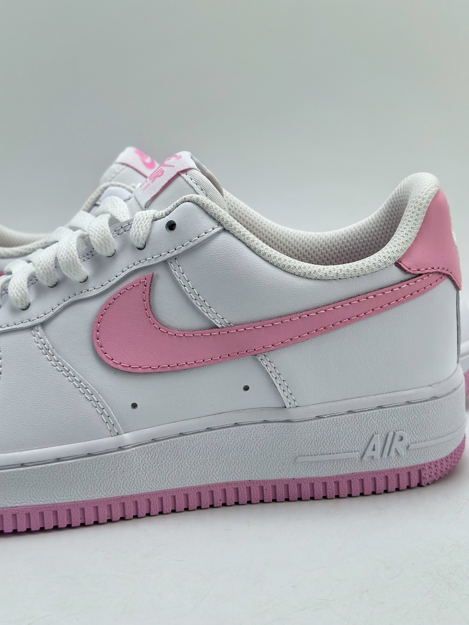 200 Nike Air Force 1 Low 07 白粉 FJ4146-101