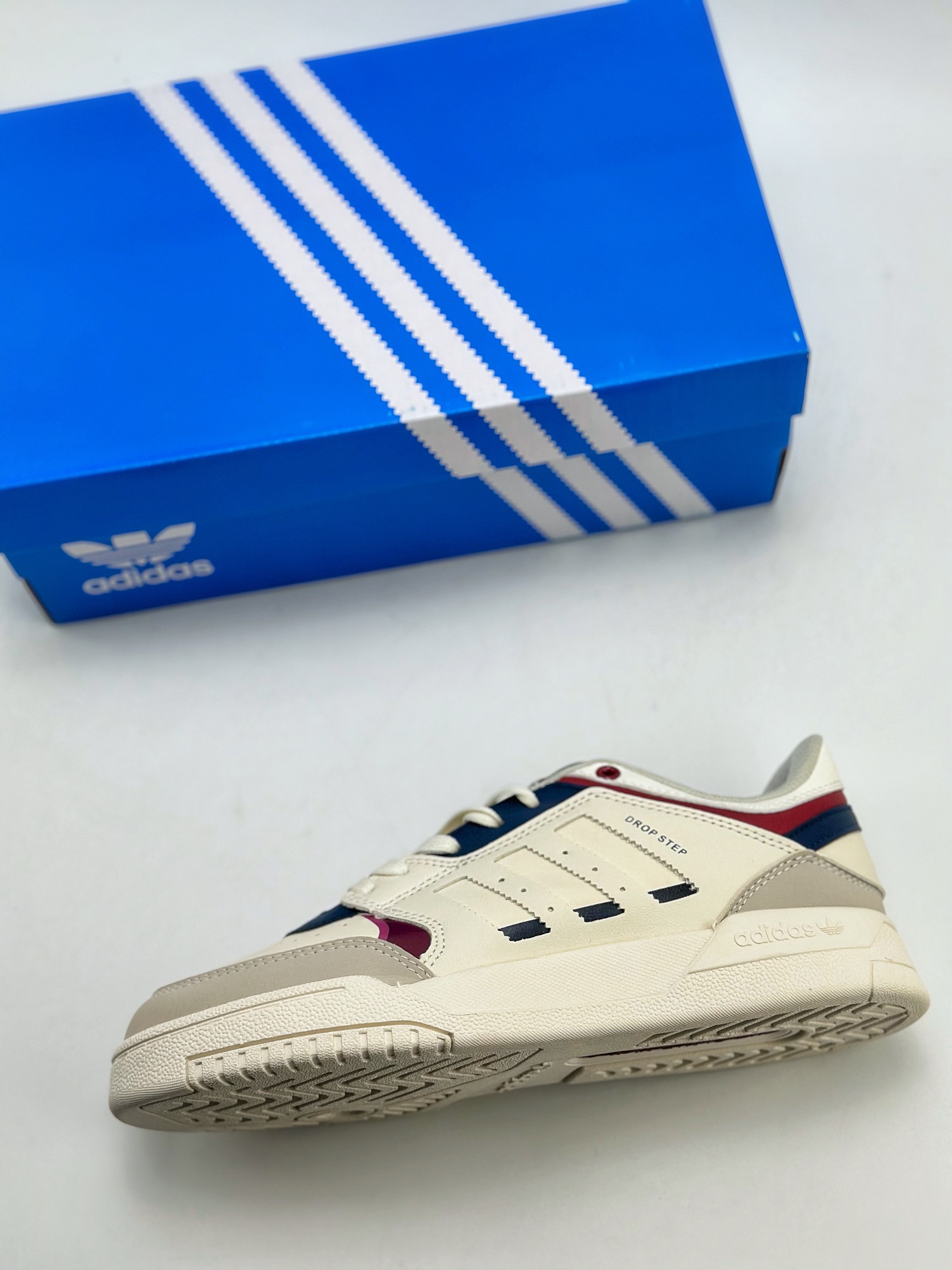 150 Adidas Drop Step 低帮 经典校园复古板鞋 GW9733