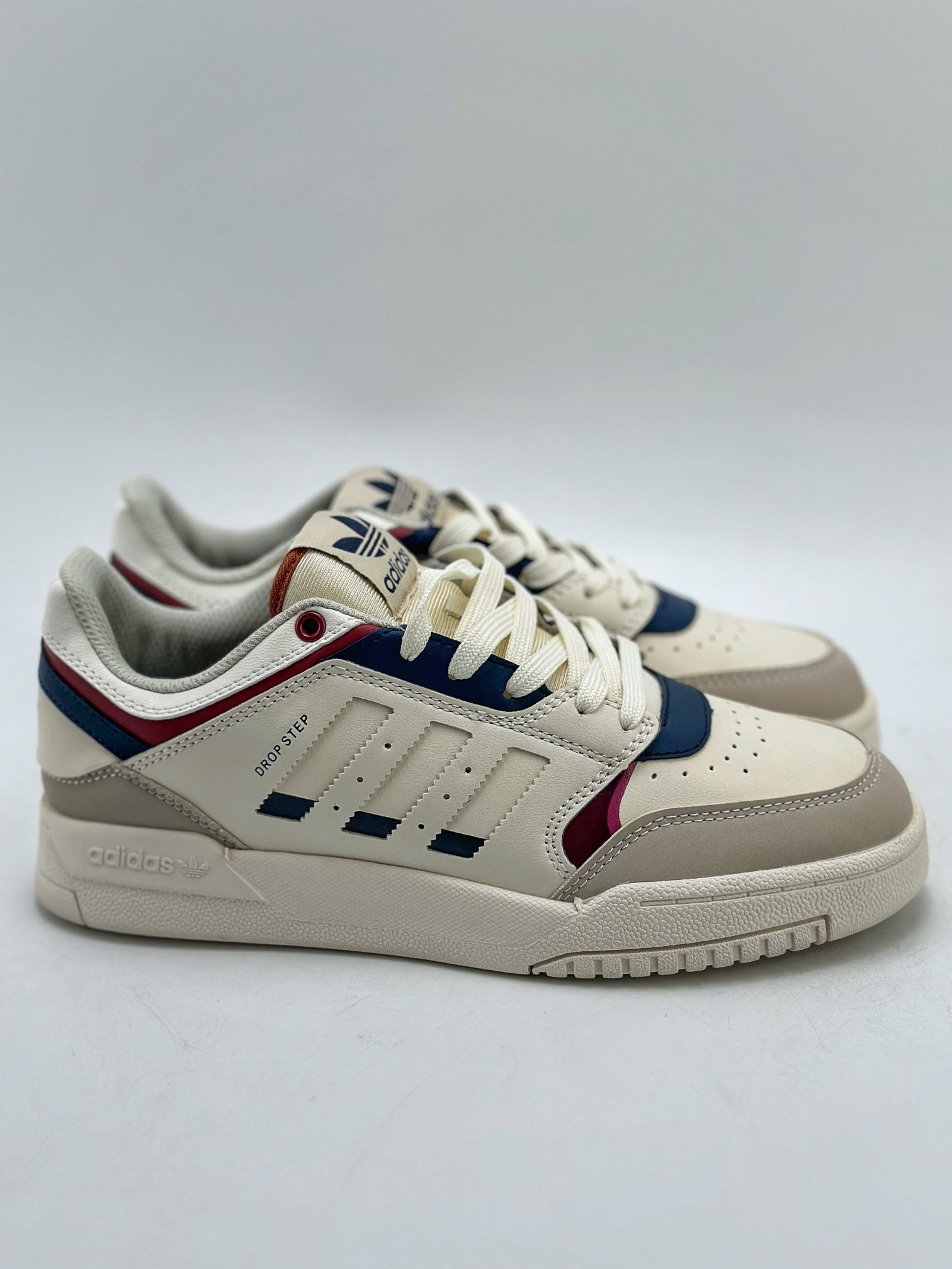 150 Adidas Drop Step 低帮 经典校园复古板鞋 GW9733