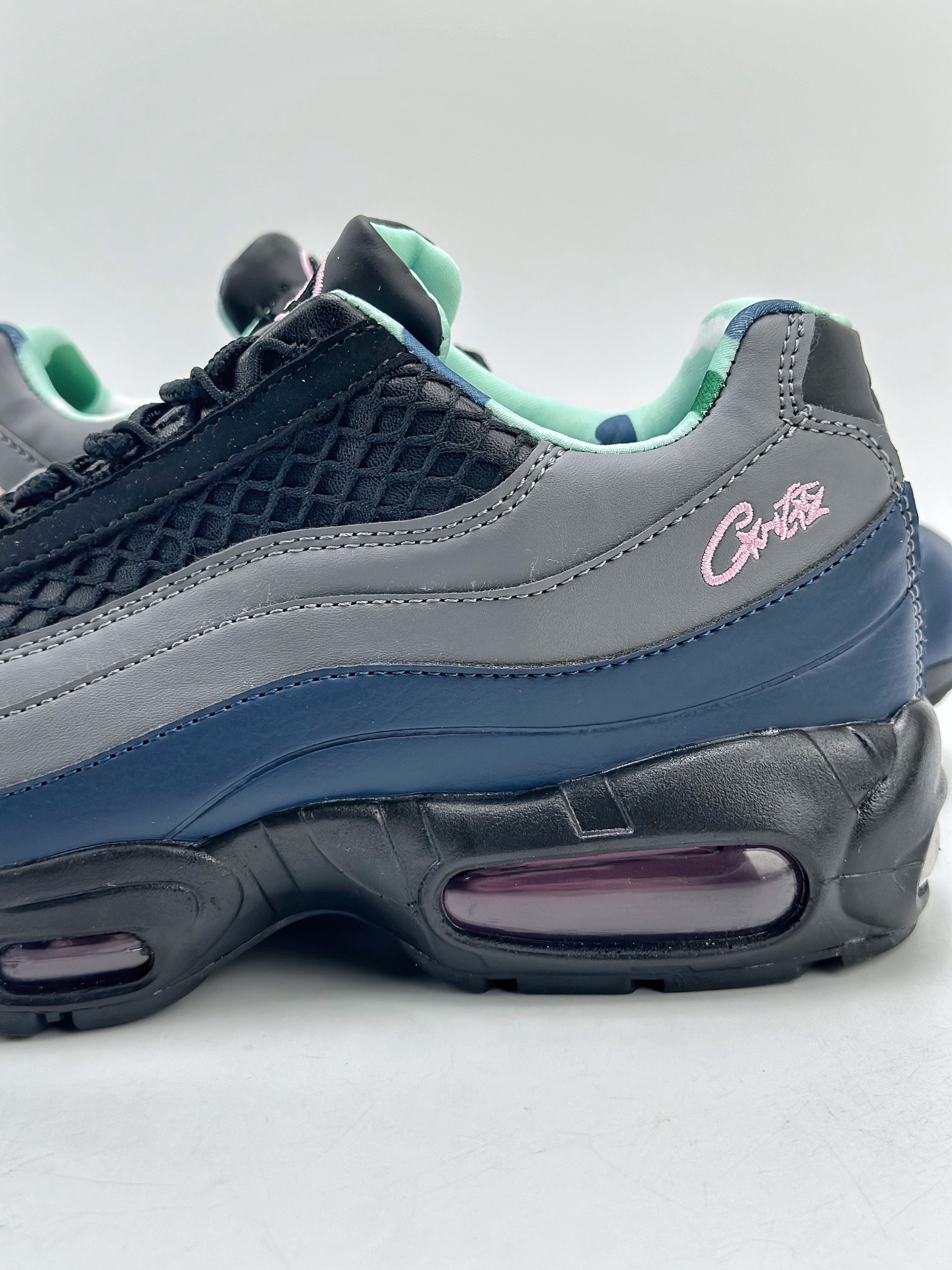 150 Nike Air Max 95 复古 FB2709-001