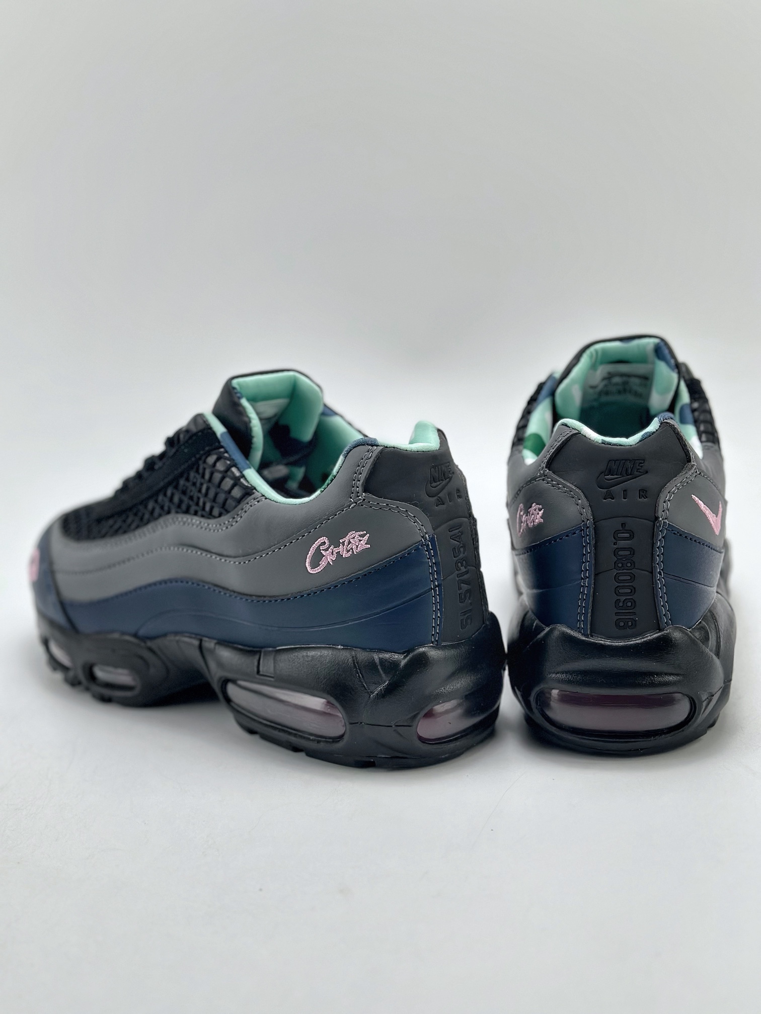 150 Nike Air Max 95 复古 FB2709-001