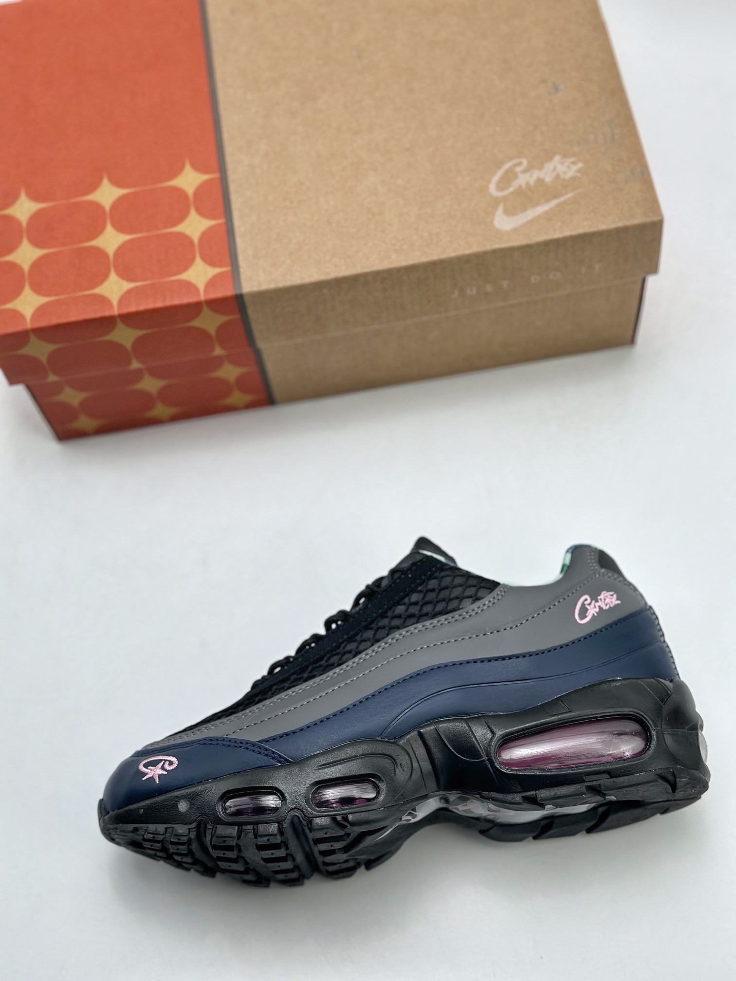 150 Nike Air Max 95 复古 FB2709-001