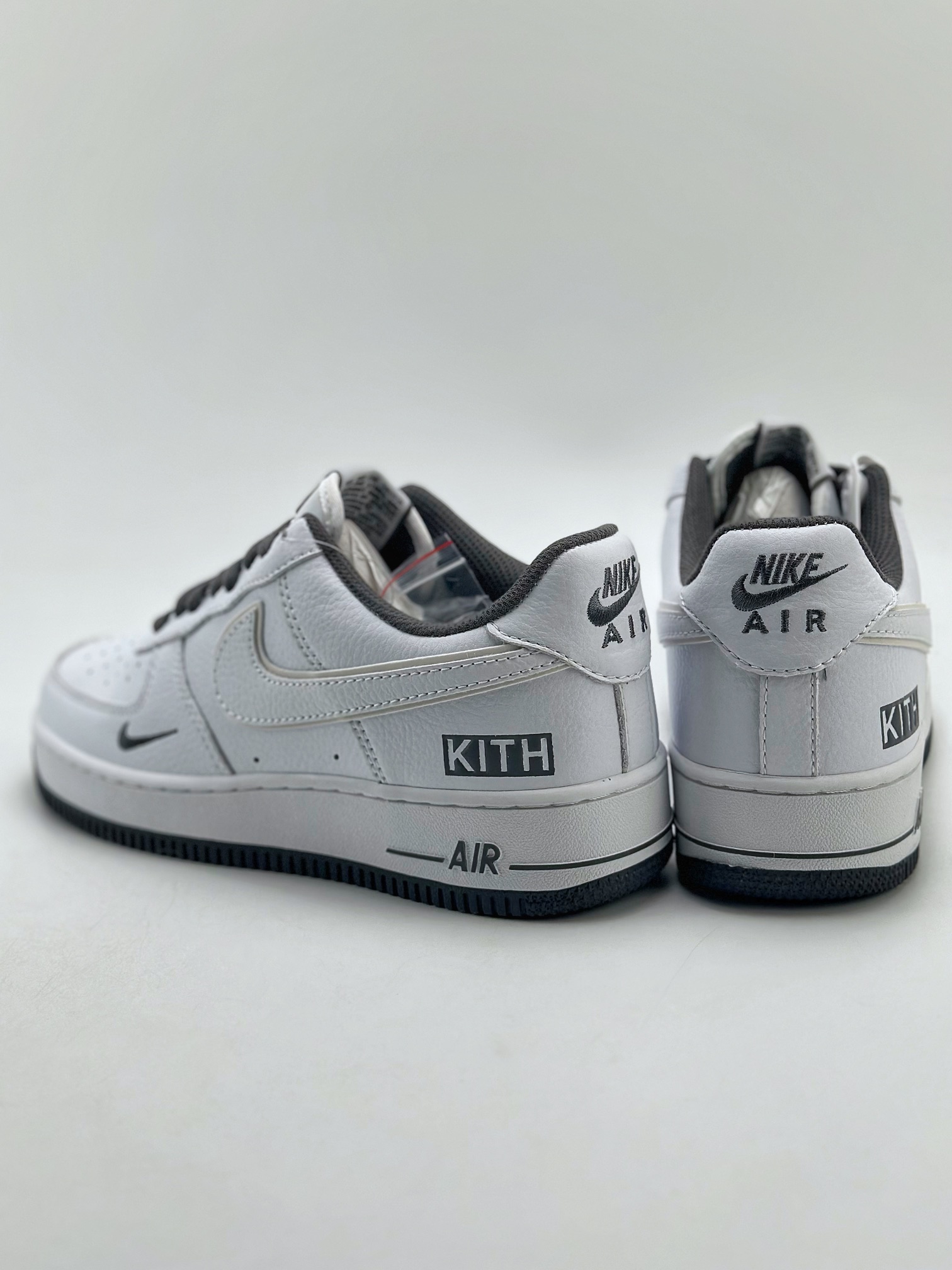 240 Nike Air Force 1 Low 07 KITH 联名白深灰 KT1659-010