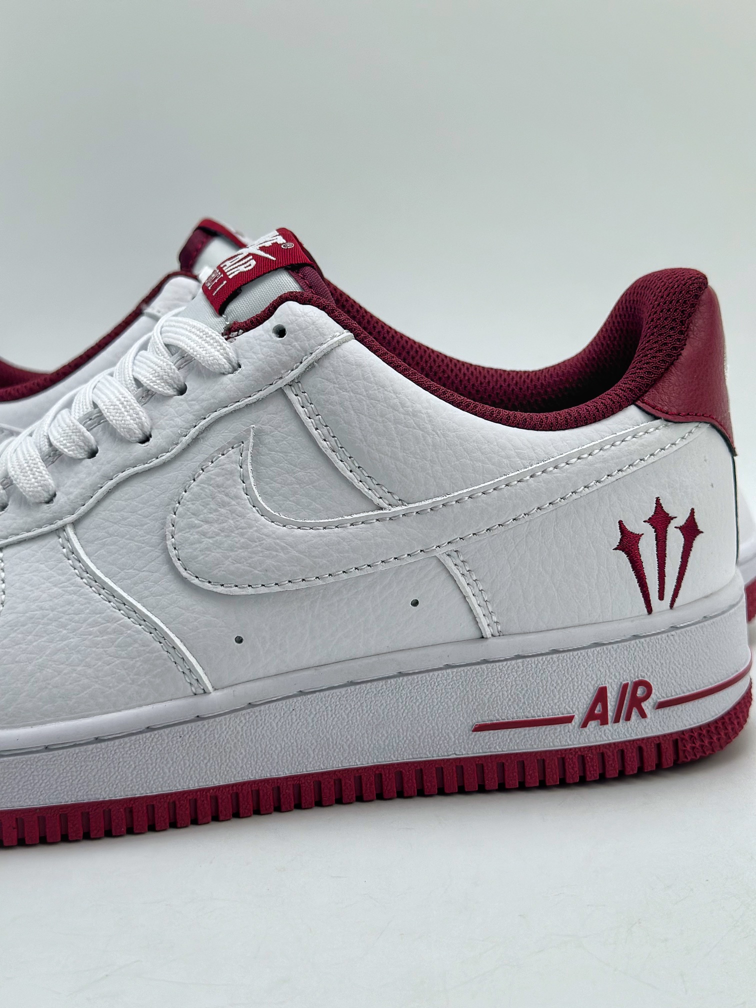 220 Nike Air Force 1 Low 07 白酒红