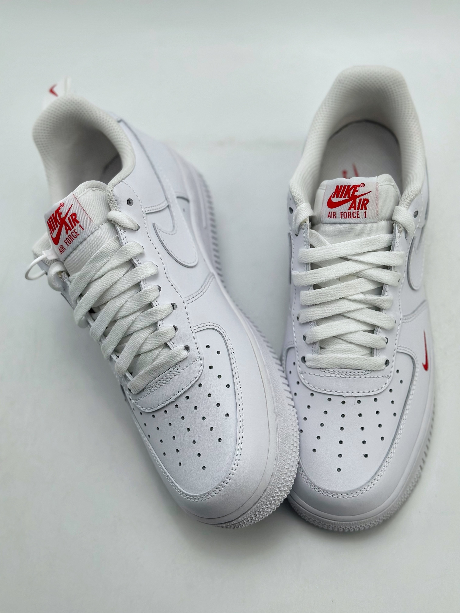 200 Nike Air Force 1 Low 07 白红小勾 FZ7187-100