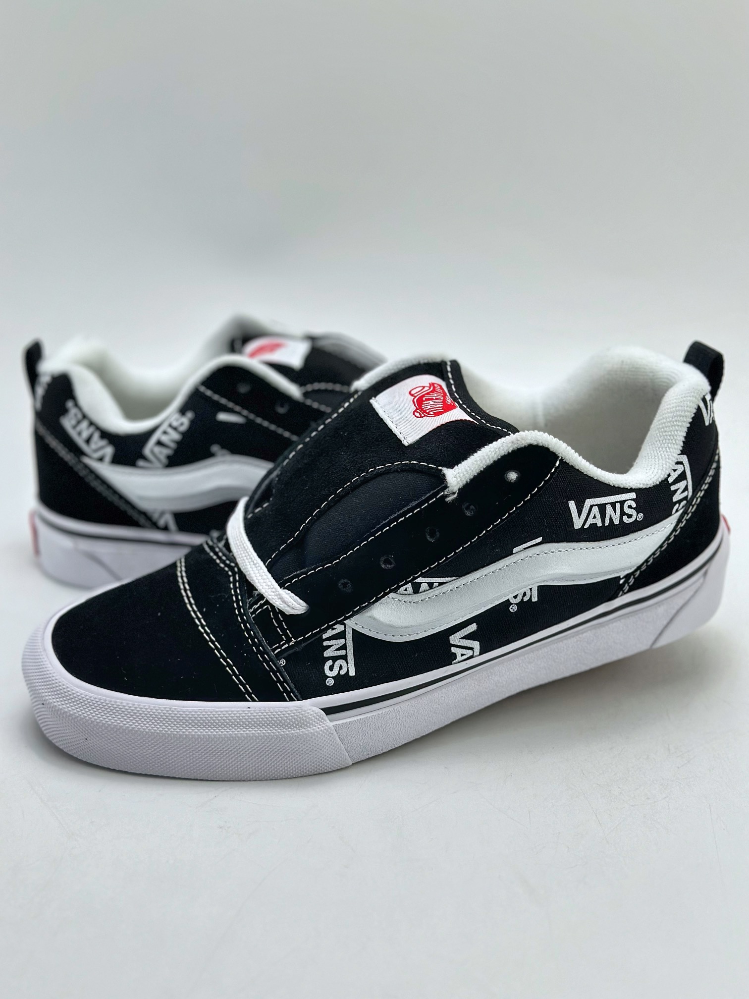 150 Vans Knu Skool 面包鞋 范斯官方海外版Vans印花 拼接款