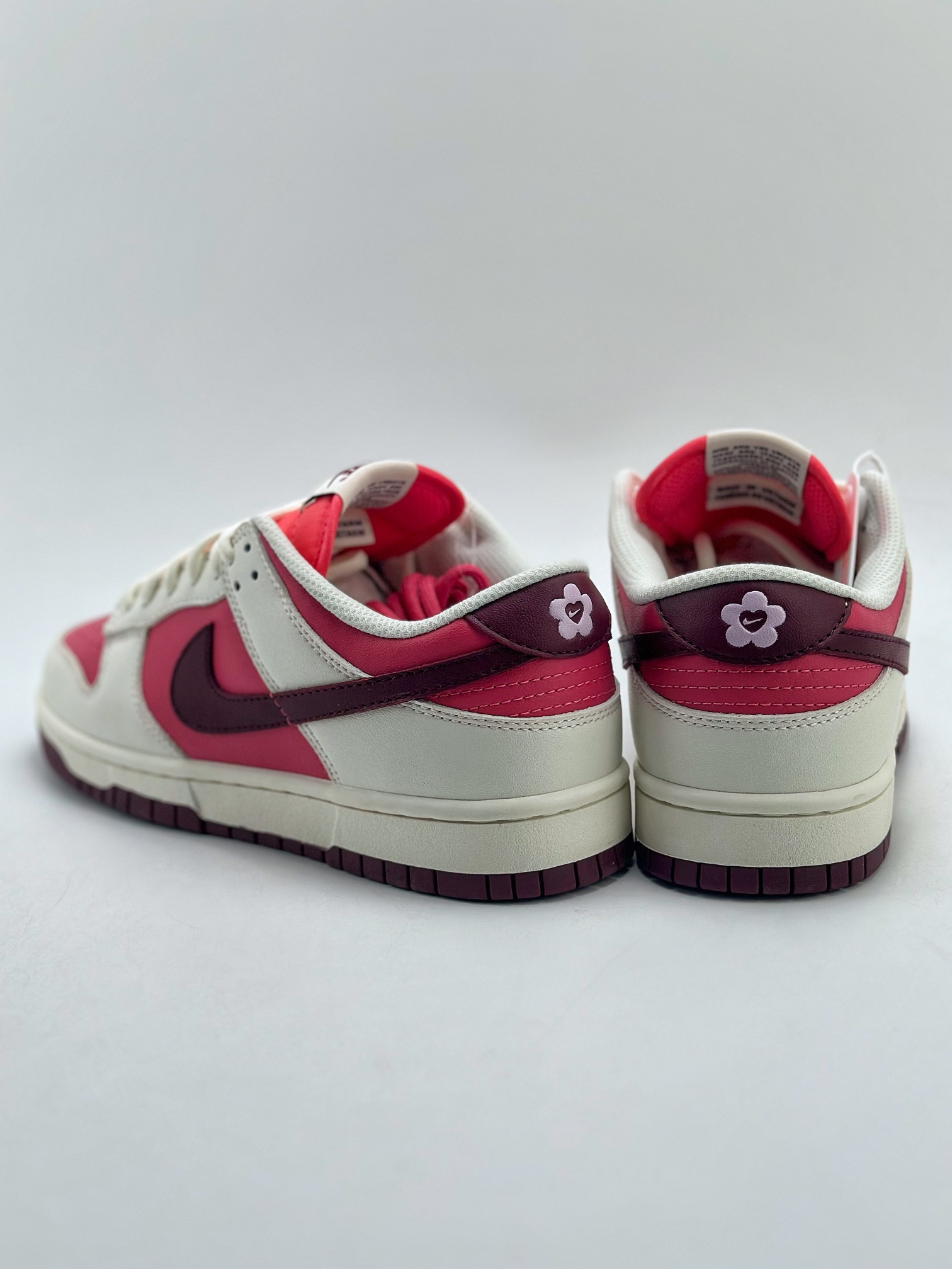 220 NIKE SB Dunk Low ”Valentine‘s Day” 情人节限定 白红 HF0736-161