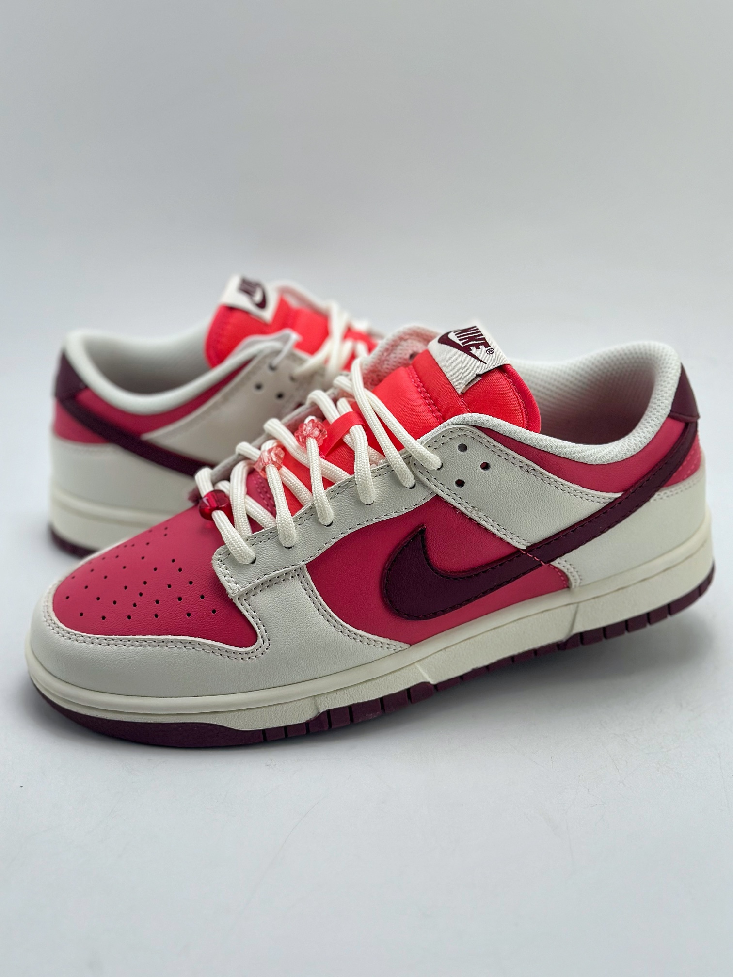 220 NIKE SB Dunk Low ”Valentine‘s Day” 情人节限定 白红 HF0736-161