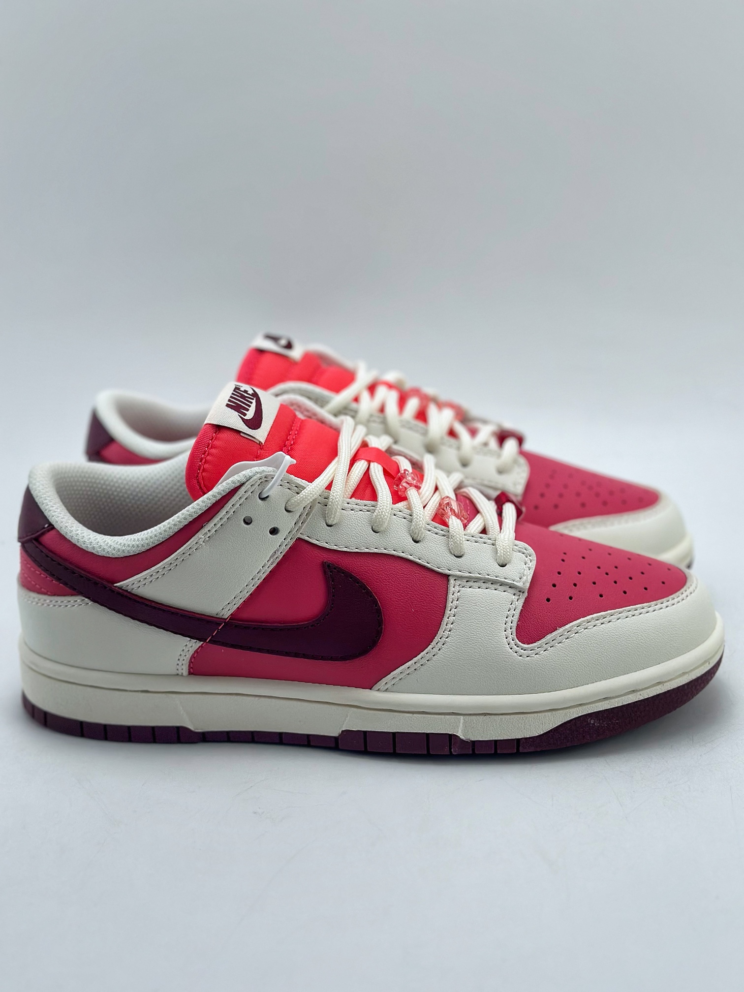 220 NIKE SB Dunk Low ”Valentine‘s Day” 情人节限定 白红 HF0736-161