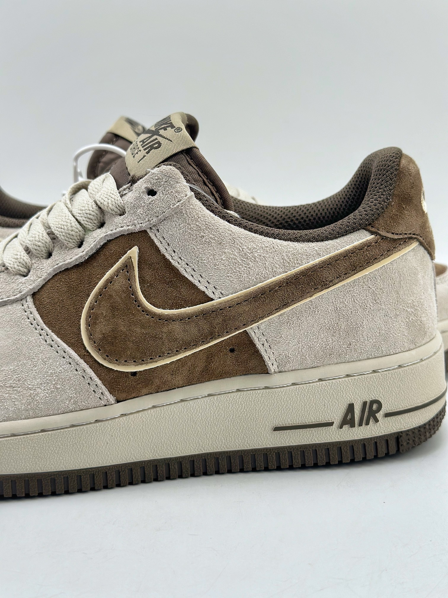 260 Nike Air Force 1 Low 07 路飞 灰棕 XT7138-107