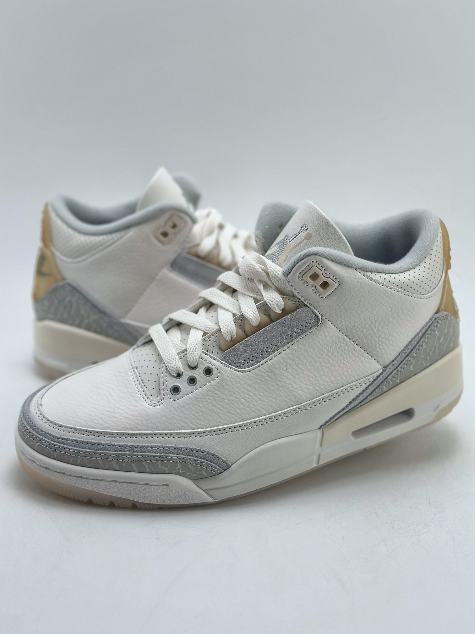 360 Nike Air Jordan 3 Retro 乔丹三代 ”lvory” 象牙白 FJ9479-100