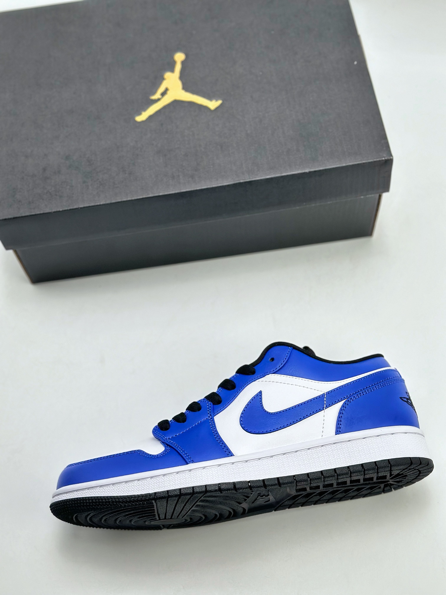 220 外贸版 Air Jordan 1 Retro Low ”game royal” 53558-124