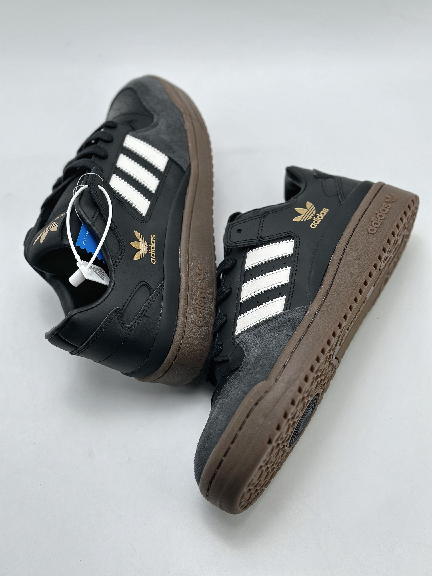 240 海外渠道版  原盒原标  Adidas Forum Low 三叶草低邦 经典魔术贴复古板鞋  IG3770