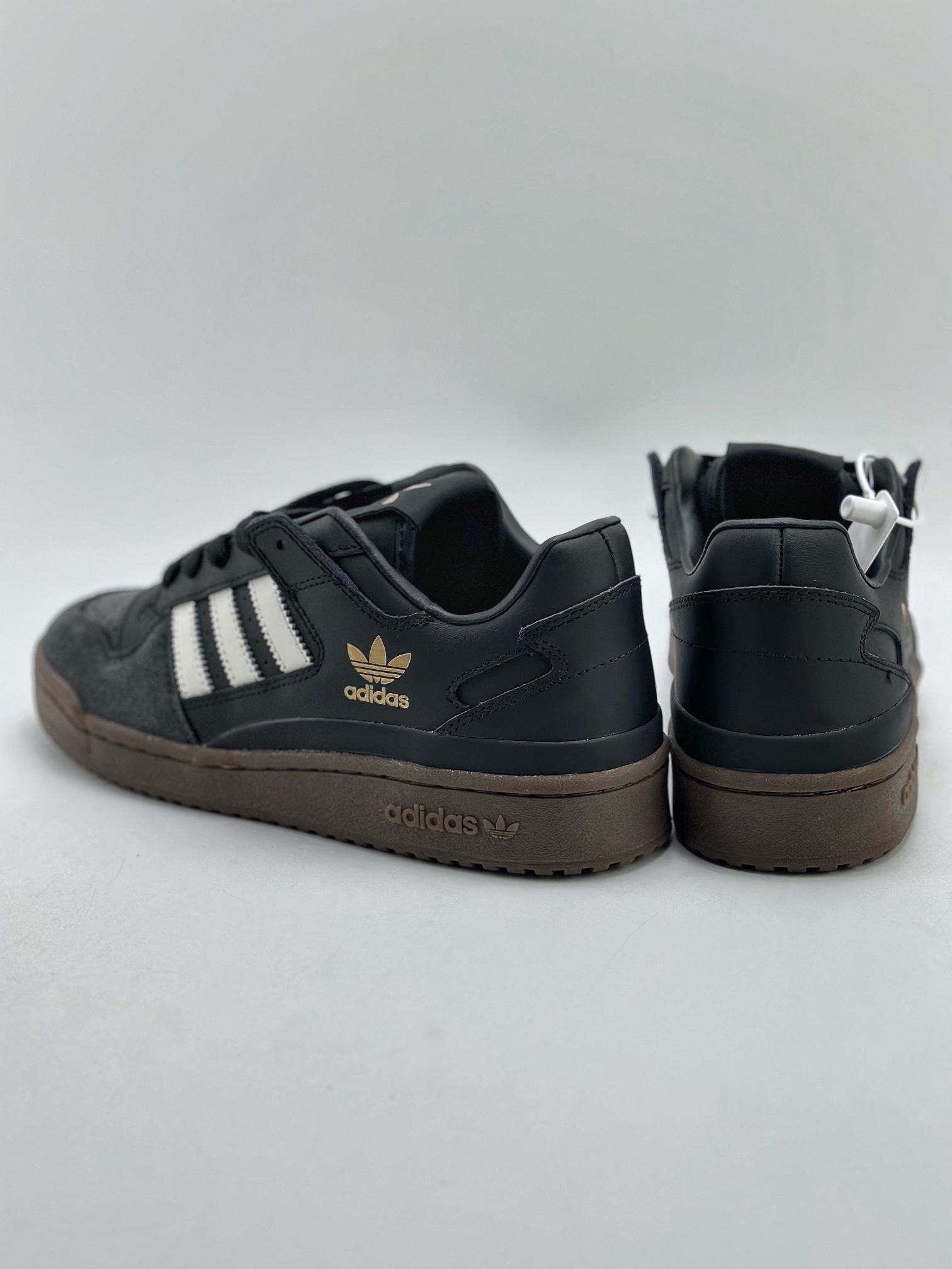 240 海外渠道版  原盒原标  Adidas Forum Low 三叶草低邦 经典魔术贴复古板鞋  IG3770