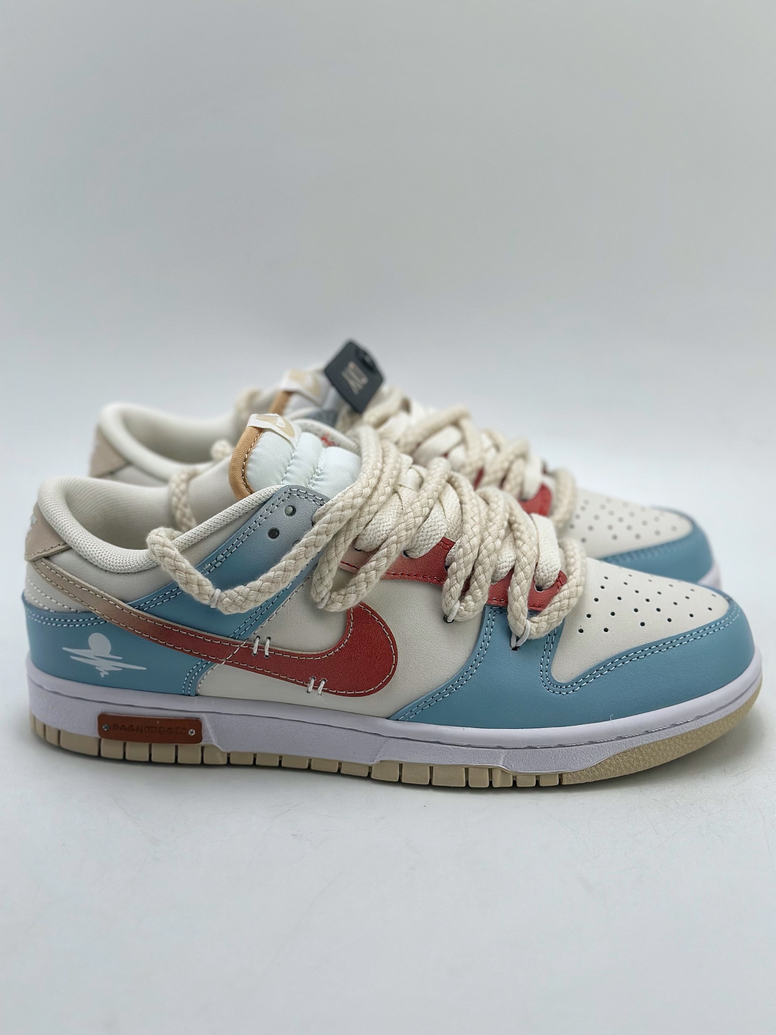 240 Nike SB Dunk Low 复古海岸 蓝白棕 DV0831-003