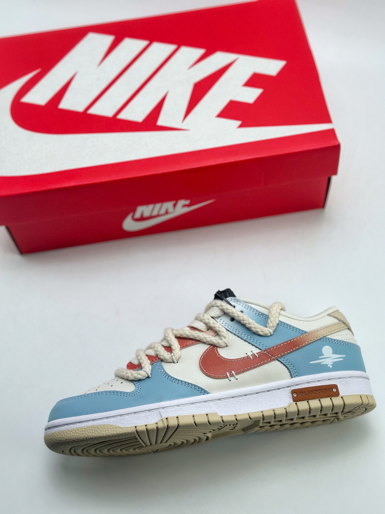 240 Nike SB Dunk Low 复古海岸 蓝白棕 DV0831-003