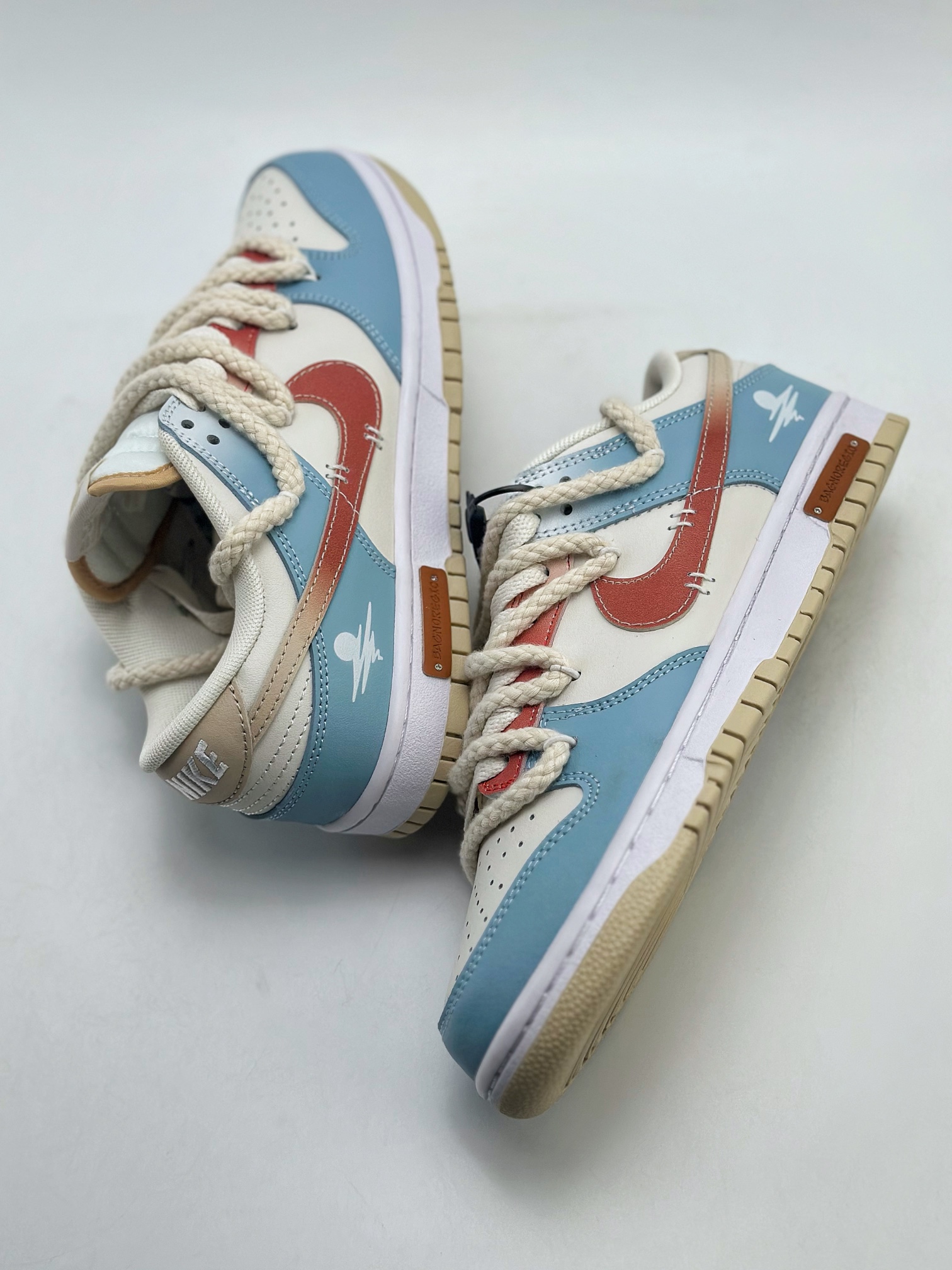 240 Nike SB Dunk Low 复古海岸 蓝白棕 DV0831-003